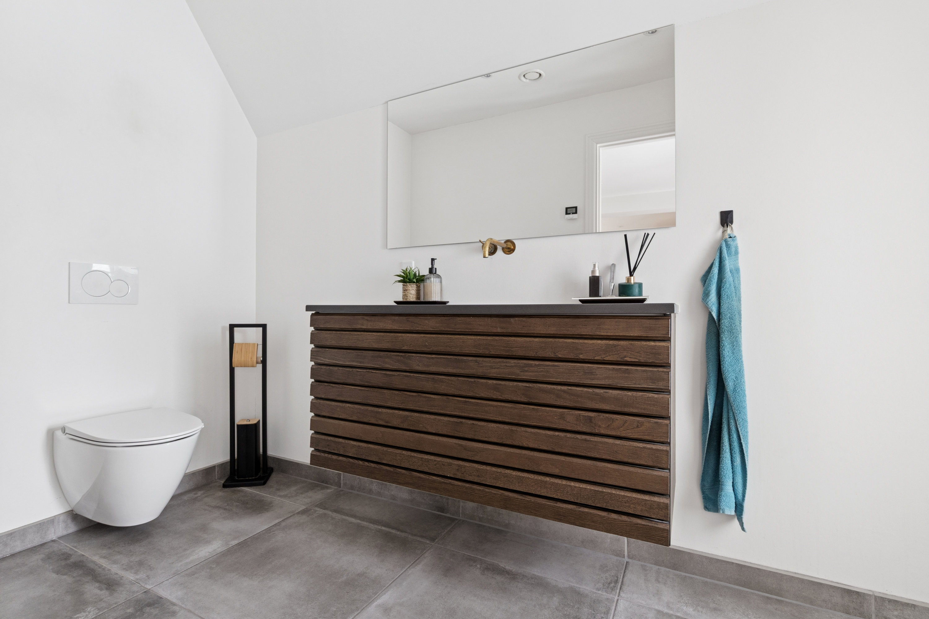 Fremhævet badeværelse billede i fuldskærmstilstand. Billede af Perlegade 73B, 1., 6400 Sønderborg