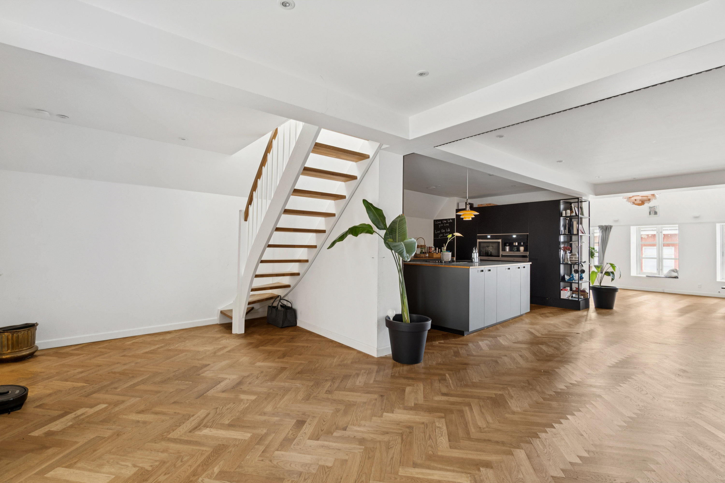 Fremhævet stue billede i fuldskærmstilstand. Billede af Perlegade 73B, 1., 6400 Sønderborg