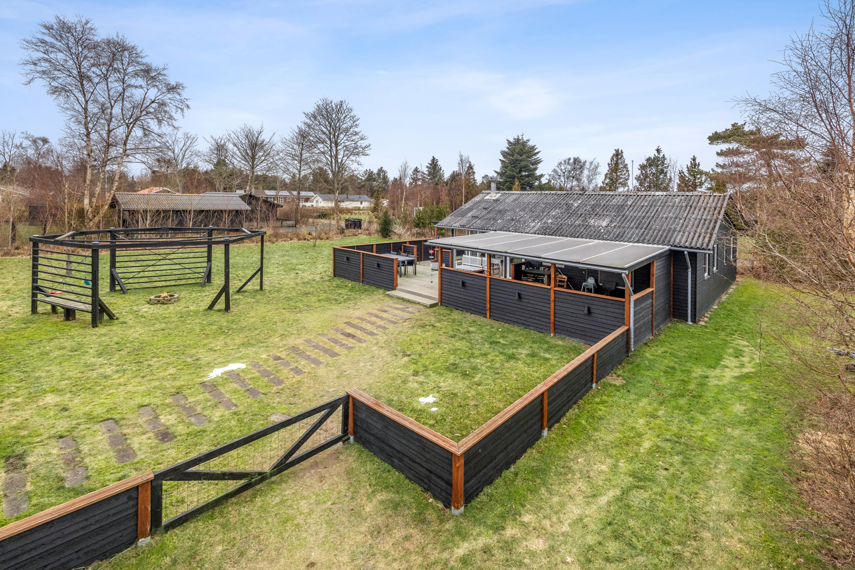 Fremhævet andet billede i fuldskærmstilstand. Billede af Slyngelen 11, Hou, 9370 Hals