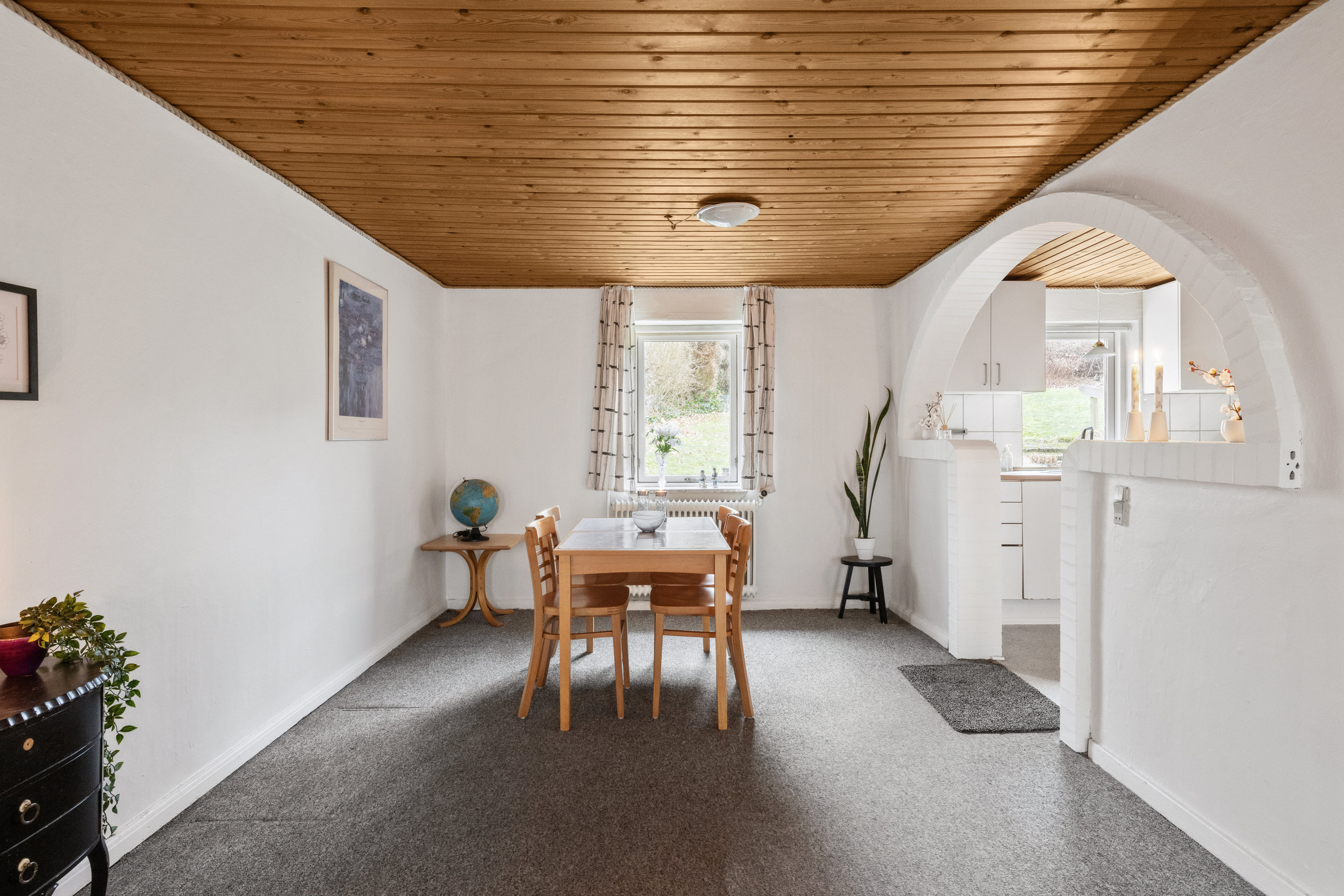 Fremhævet stue billede i fuldskærmstilstand. Billede af Kjærgårdsvej 3, Sparkær, 8800 Viborg