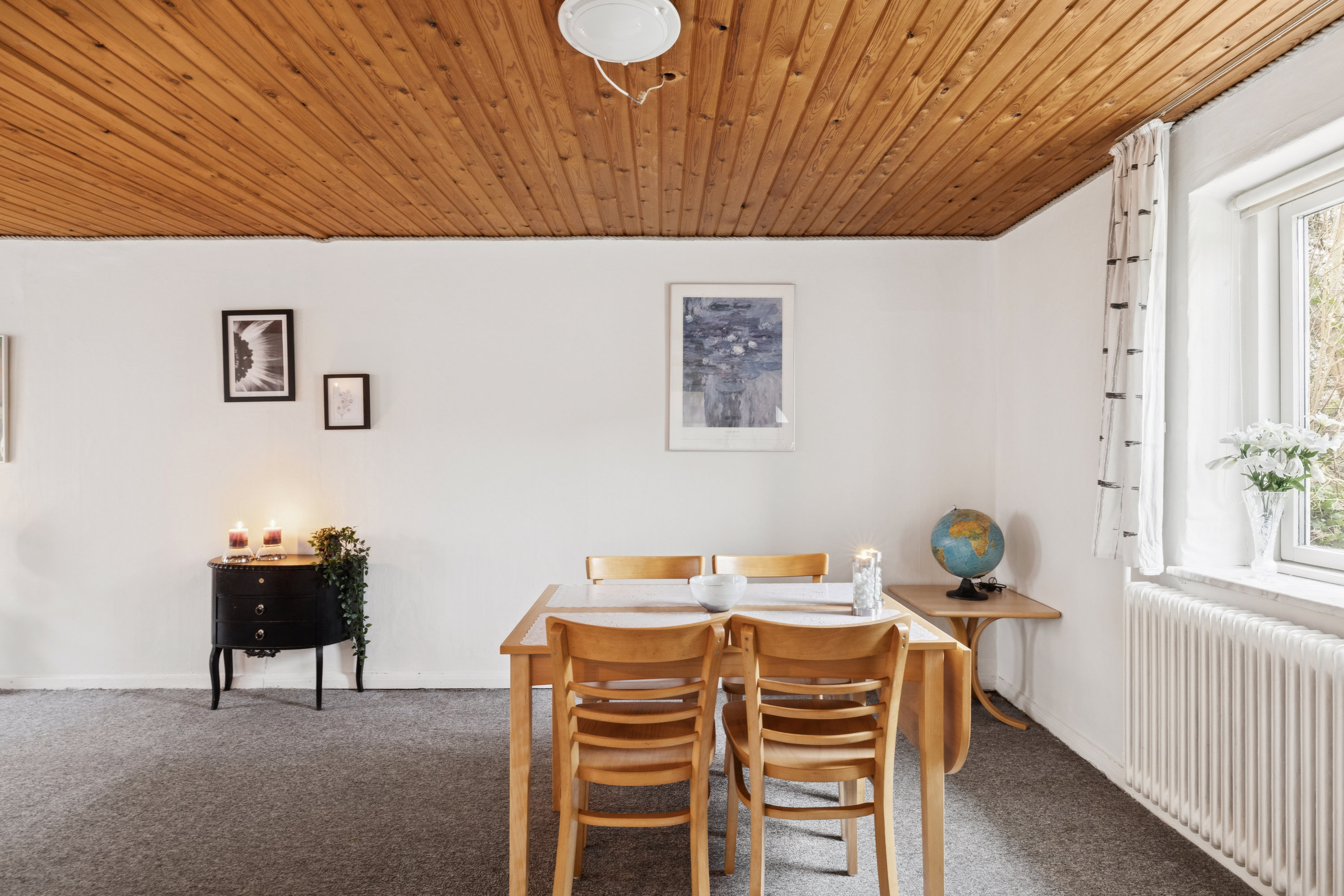 Fremhævet stue billede i fuldskærmstilstand. Billede af Kjærgårdsvej 3, Sparkær, 8800 Viborg