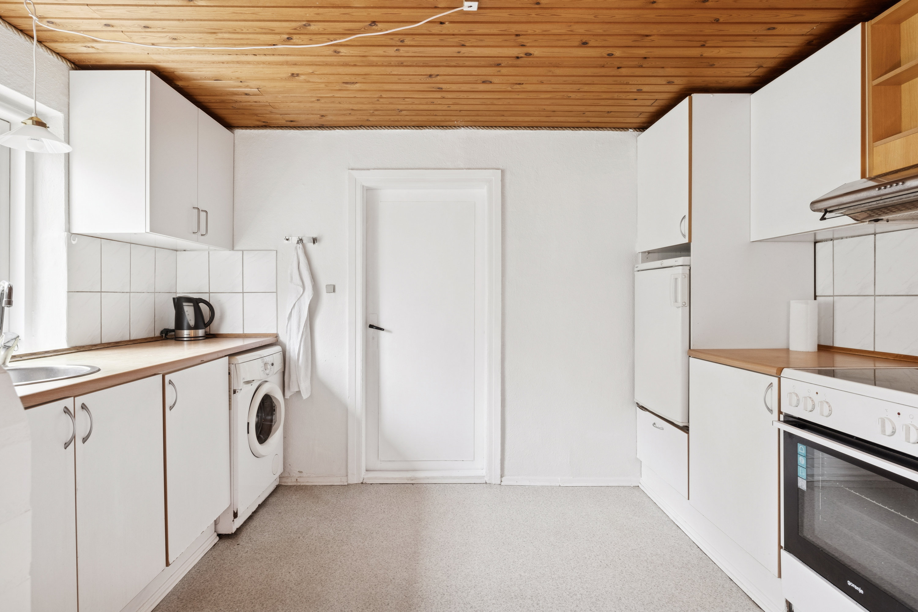 Fremhævet køkken billede i fuldskærmstilstand. Billede af Kjærgårdsvej 3, Sparkær, 8800 Viborg