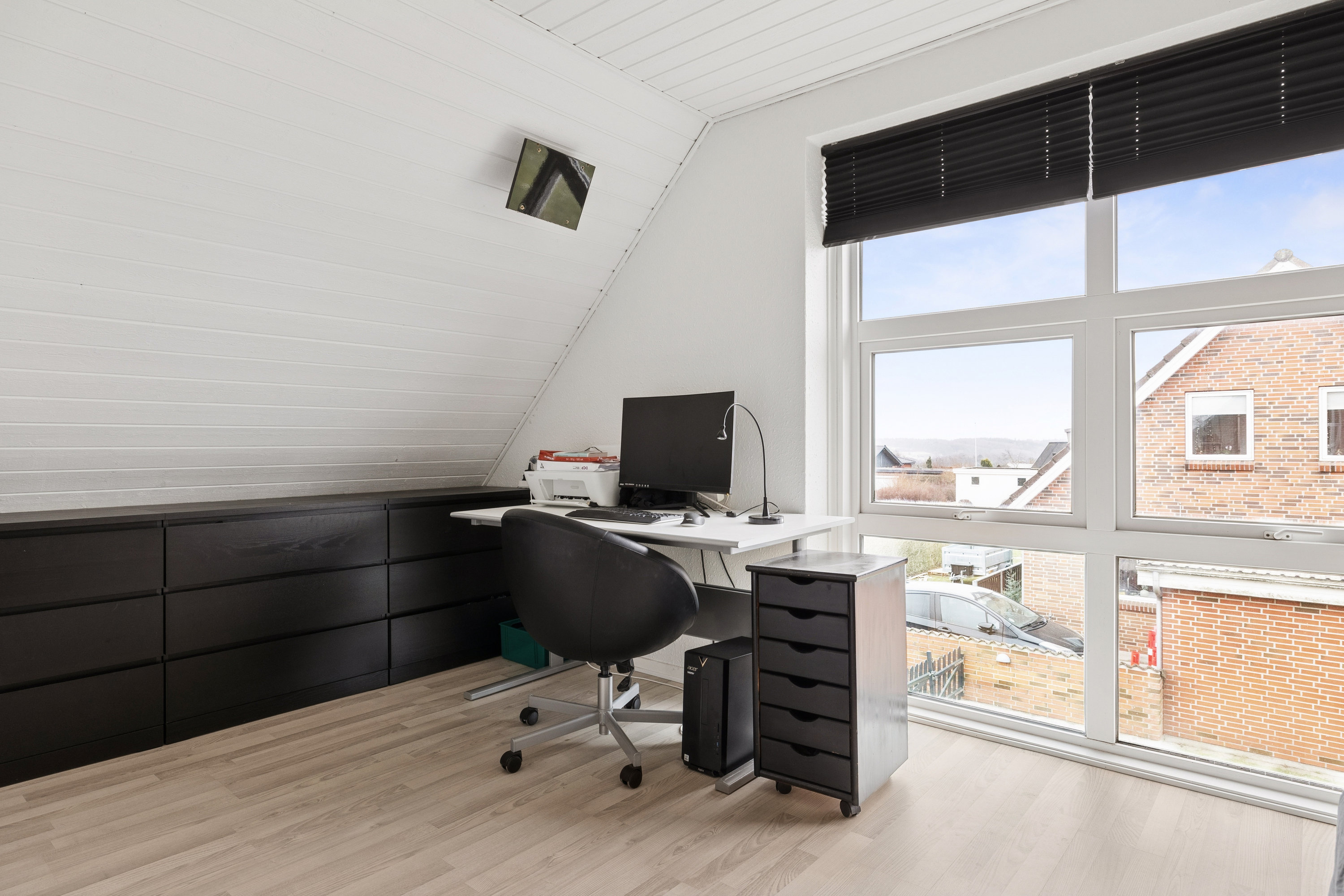 Fremhævet værelse billede i fuldskærmstilstand. Billede af Morbærvej 3, 9500 Hobro