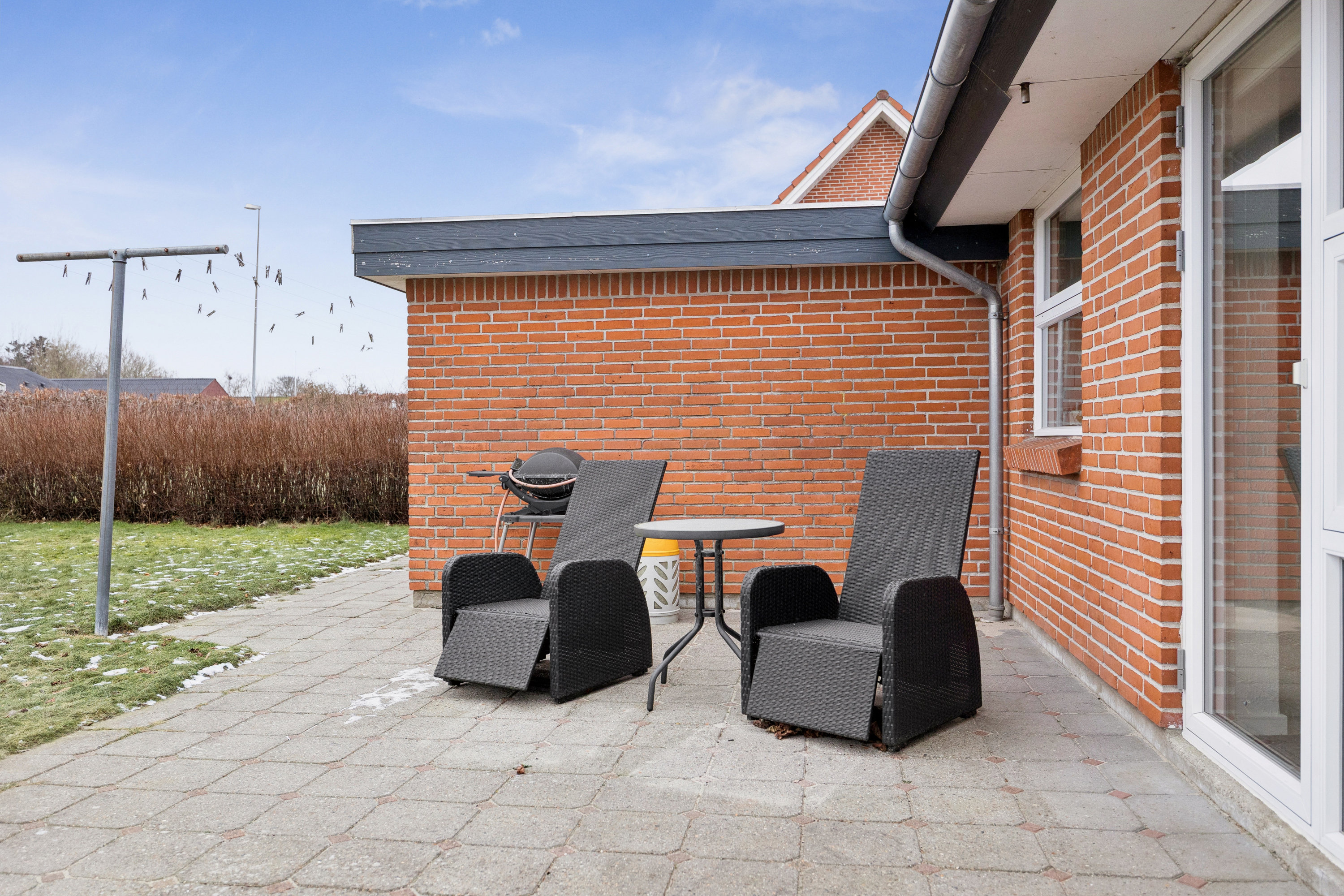 Fremhævet terrasse billede i fuldskærmstilstand. Billede af Morbærvej 3, 9500 Hobro