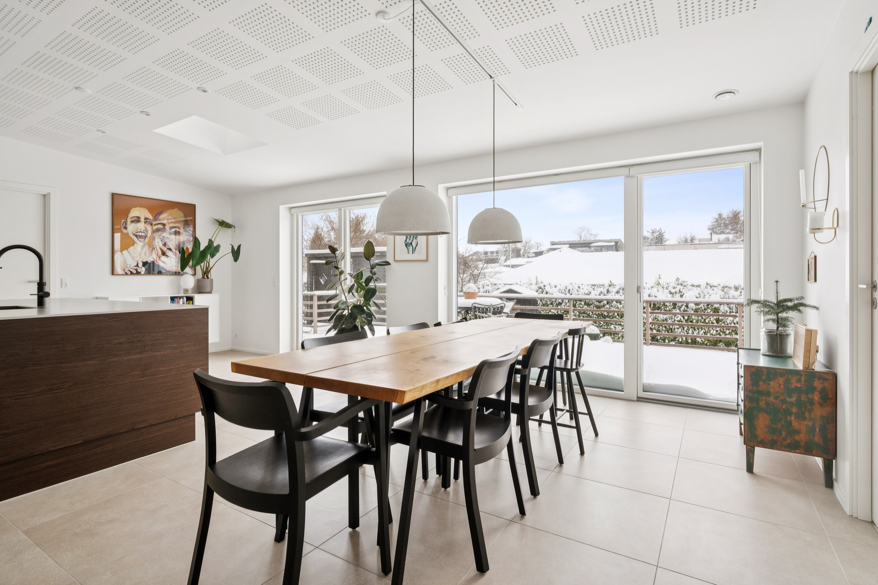 Fremhævet spisestue billede i fuldskærmstilstand. Billede af Fyrremejsevej 6, 8250 Egå