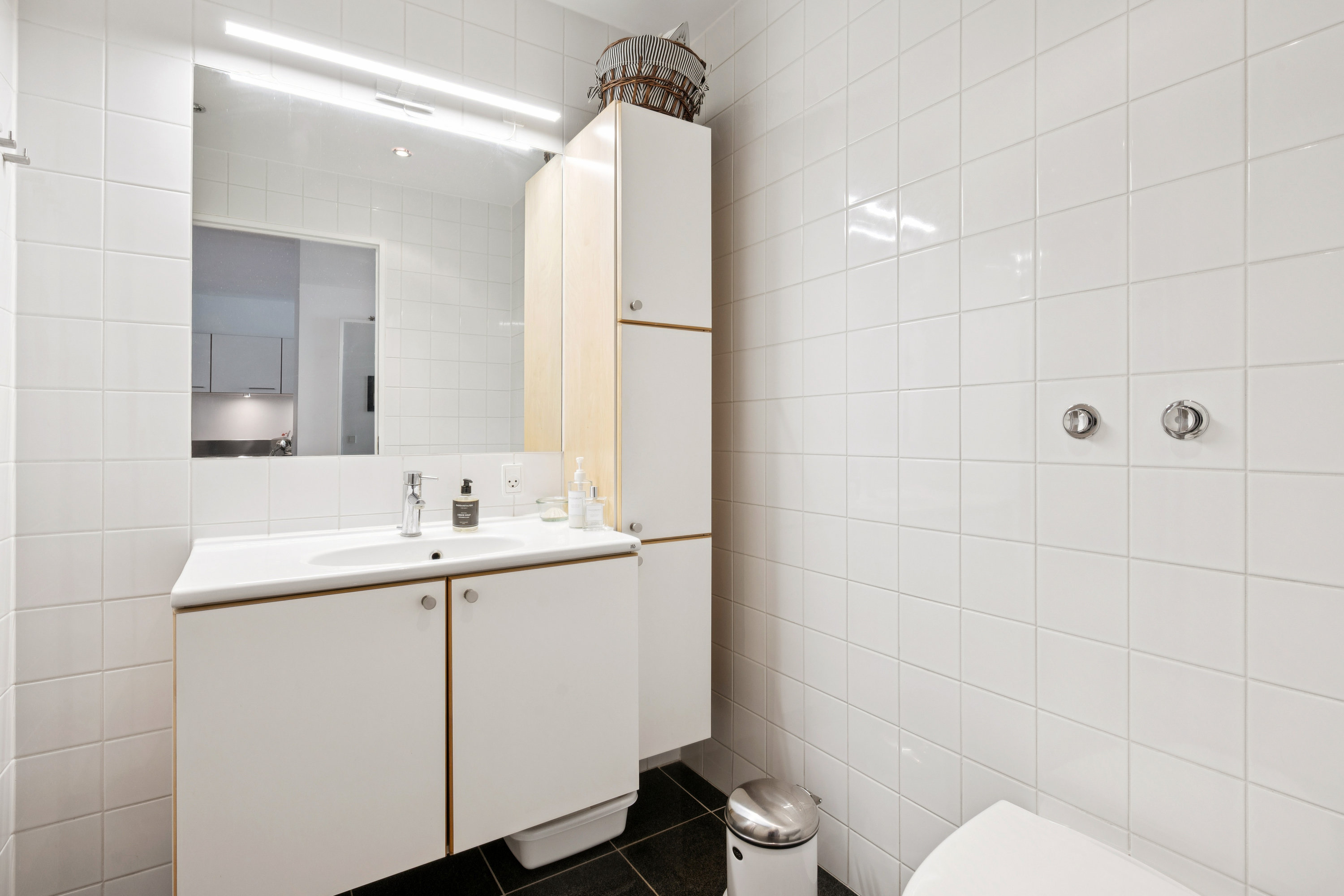 Fremhævet badeværelse billede i fuldskærmstilstand. Billede af Langelinieparken 3A, st.. 2., 8000 Aarhus C