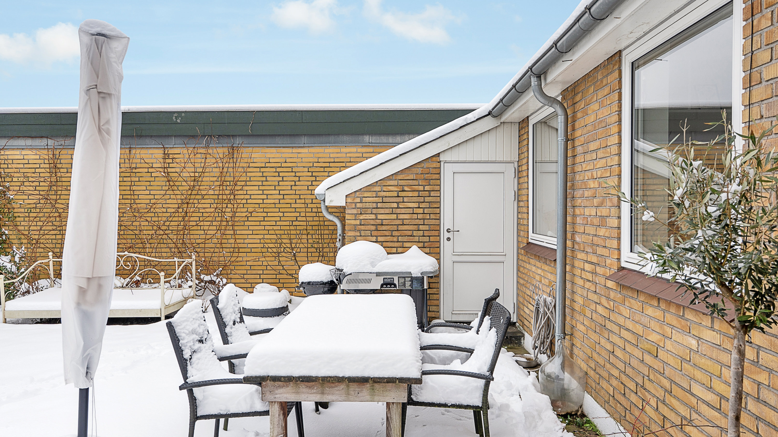 Fremhævet terrasse billede i fuldskærmstilstand. Billede af Saxovej 131, 5210 Odense NV