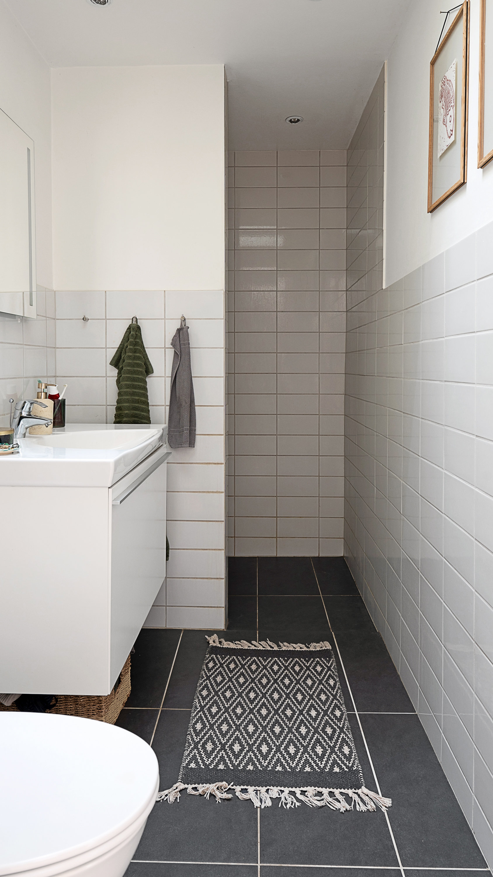 Fremhævet badeværelse billede i fuldskærmstilstand. Billede af Saxovej 131, 5210 Odense NV