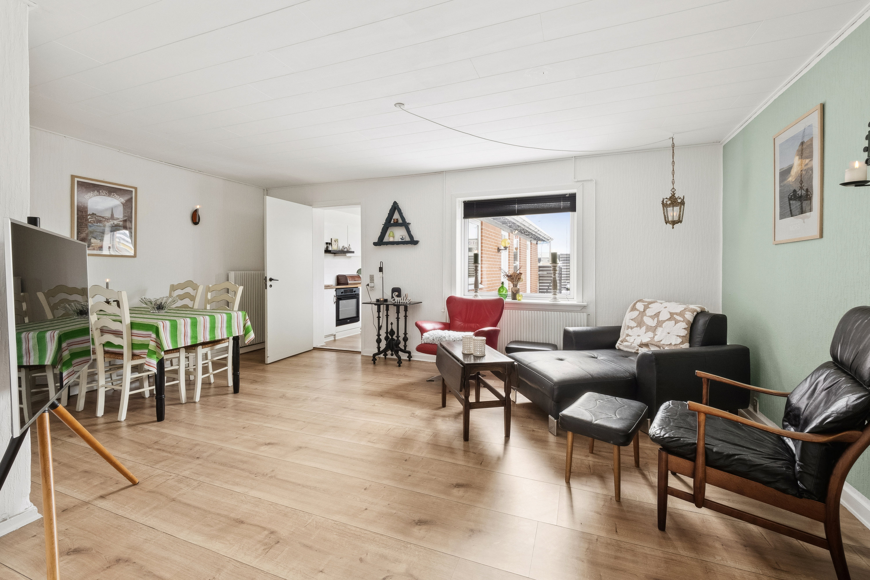 Fremhævet stue billede i fuldskærmstilstand. Billede af Gasværksvej 11, 7900 Nykøbing M