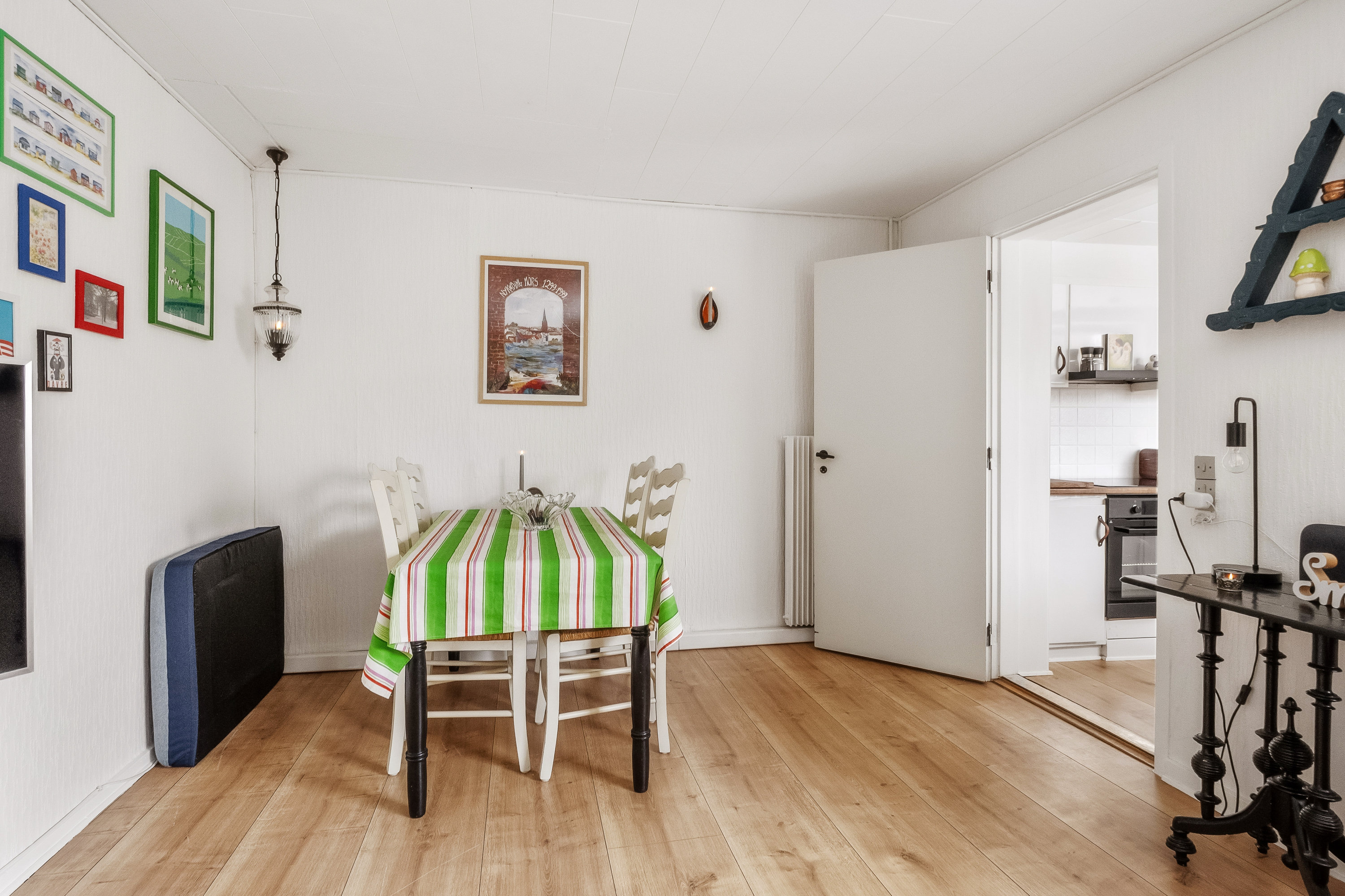 Fremhævet stue billede i fuldskærmstilstand. Billede af Gasværksvej 11, 7900 Nykøbing M