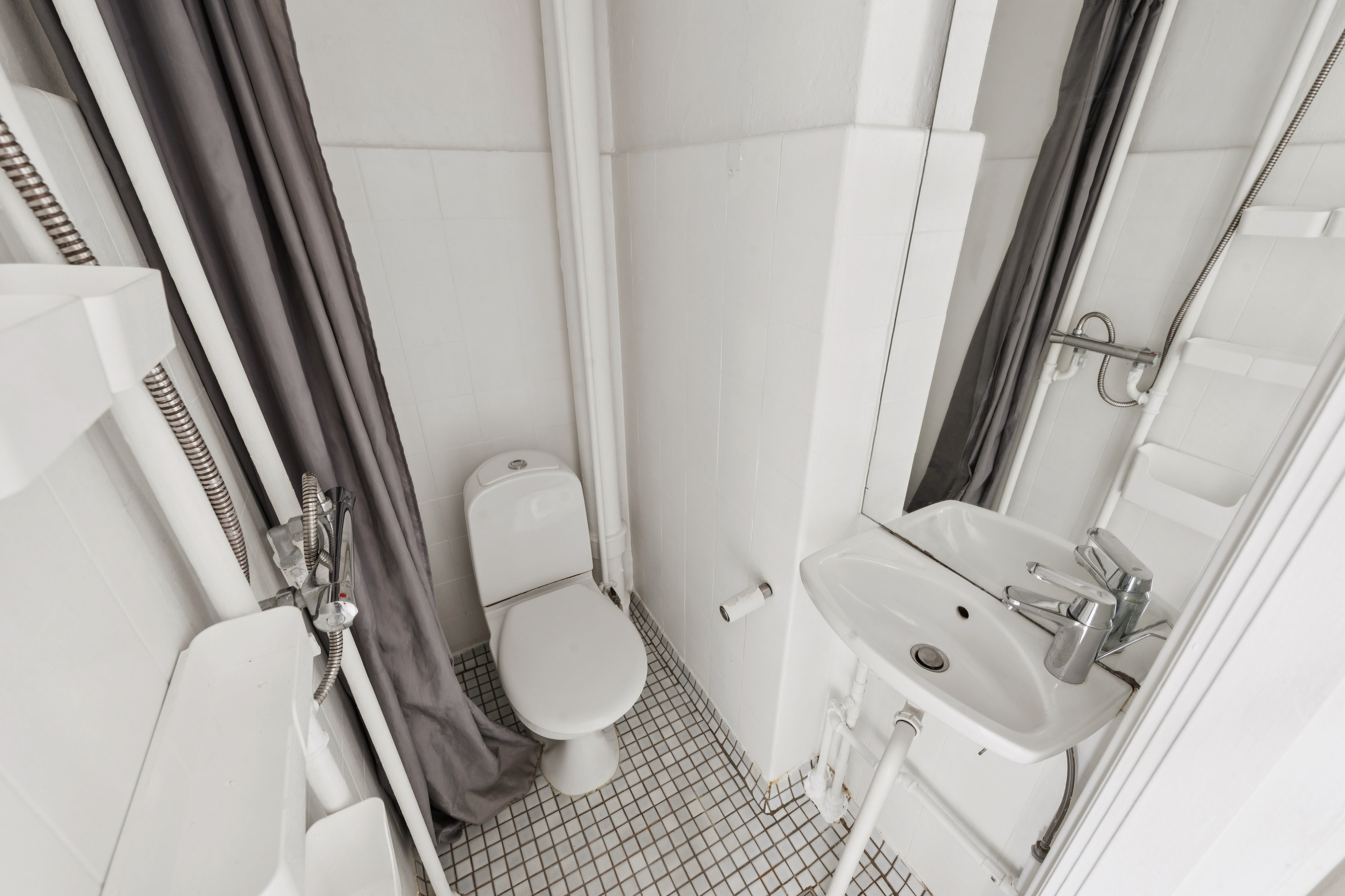 Fremhævet bad billede i fuldskærmstilstand. Billede af Arnestedet 21, 2. th., 2720 Vanløse