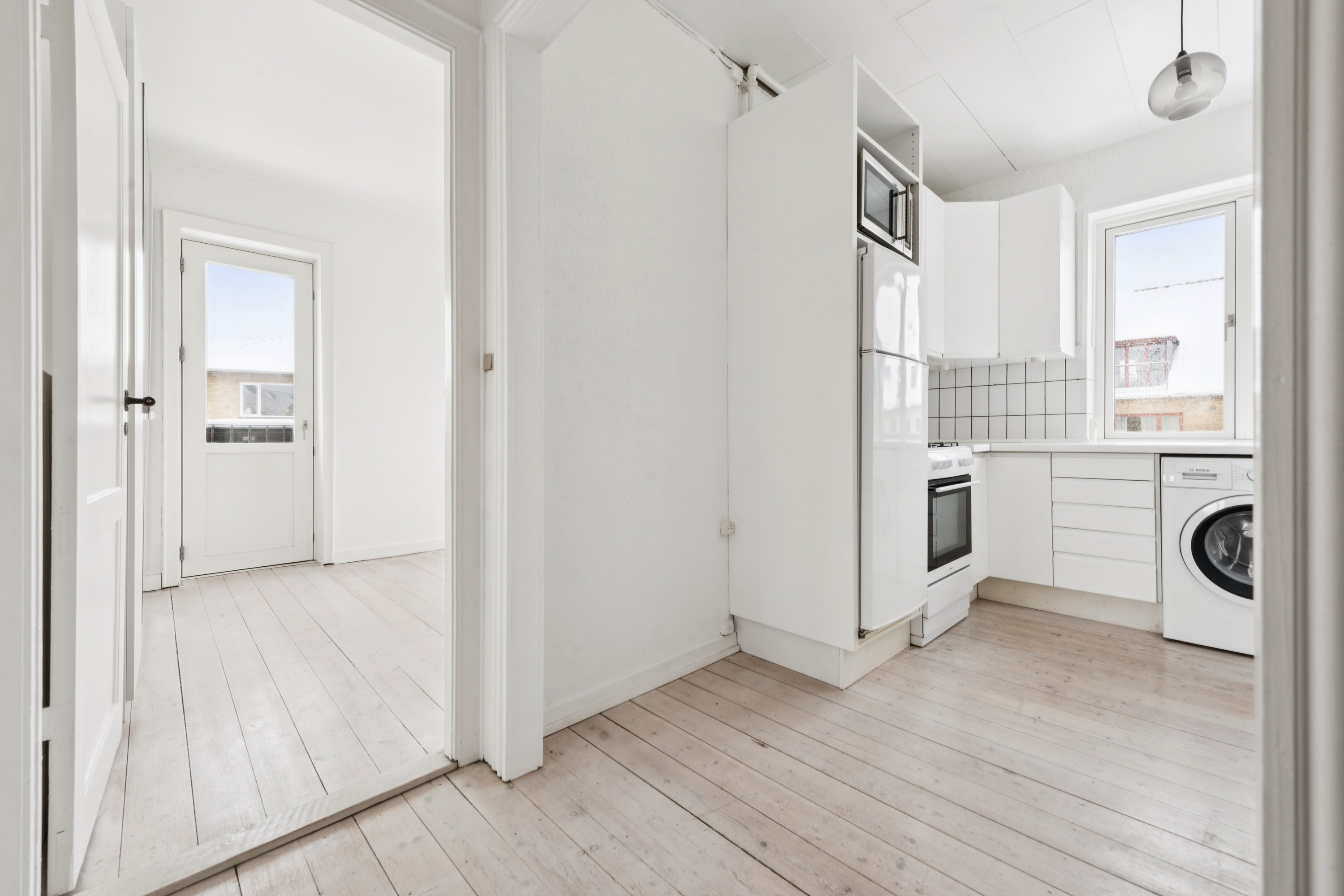 Fremhævet gang billede i fuldskærmstilstand. Billede af Arnestedet 21, 2. th., 2720 Vanløse