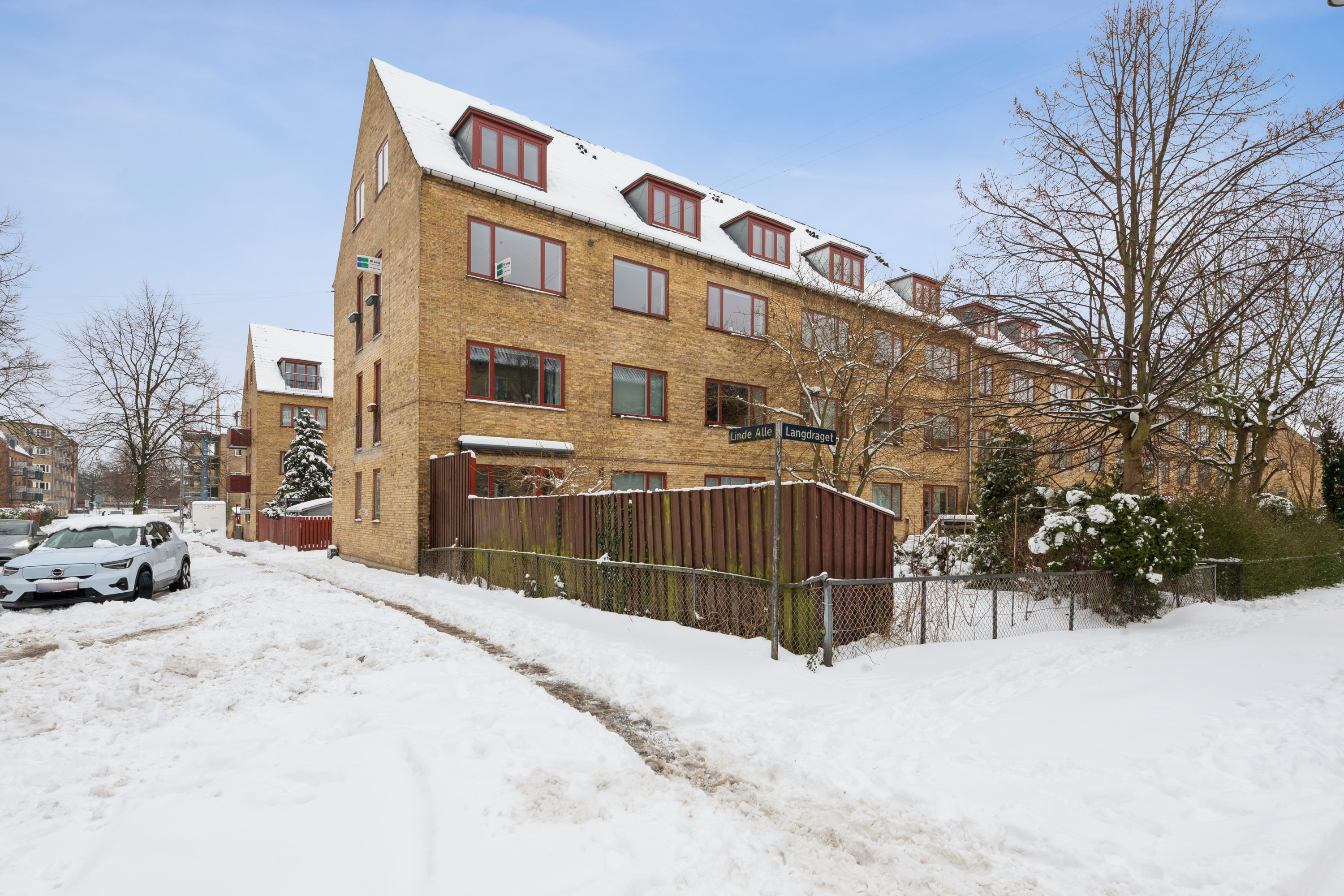 Fremhævet andet billede i fuldskærmstilstand. Billede af Arnestedet 21, 2. th., 2720 Vanløse