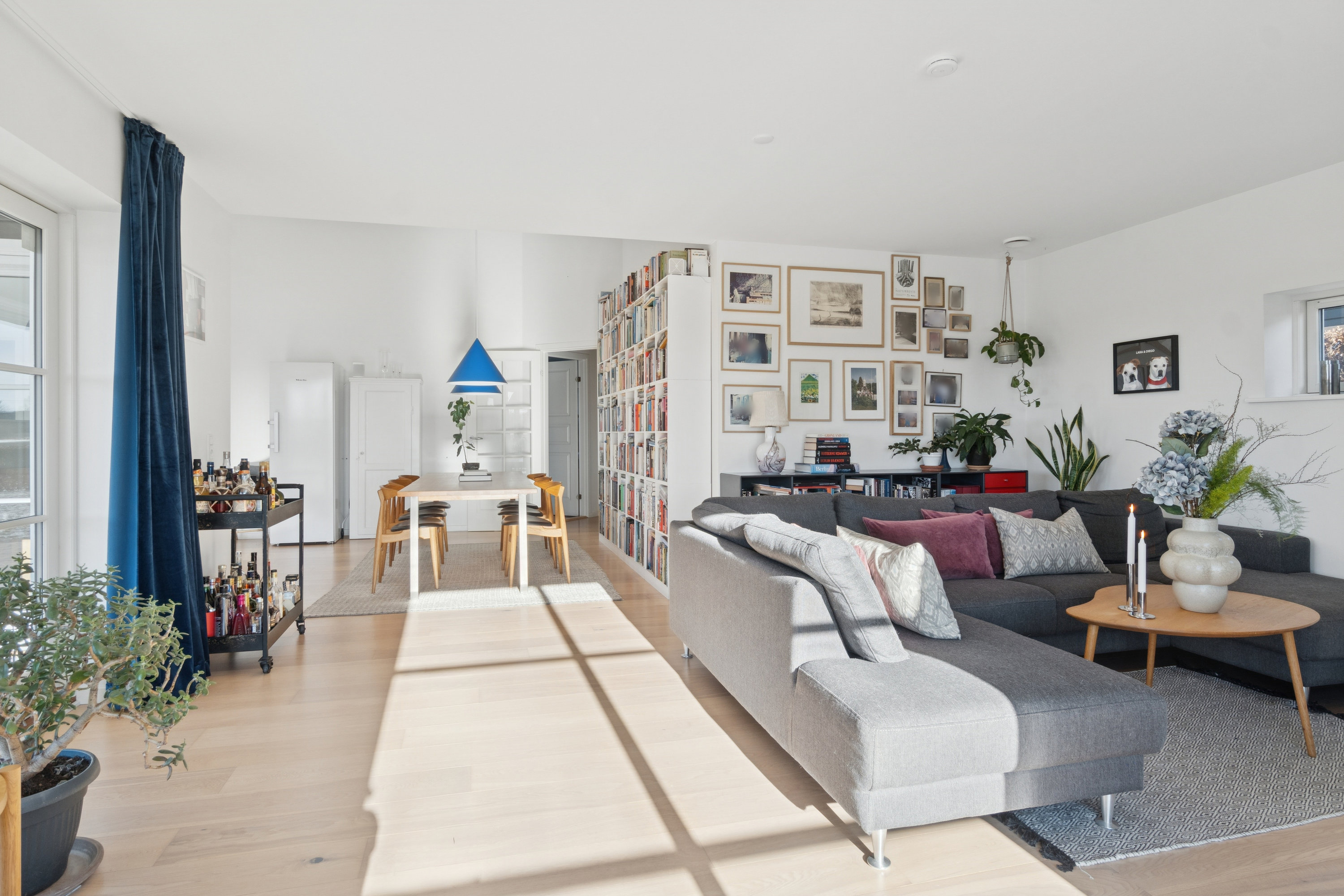 Fremhævet stue billede i fuldskærmstilstand. Billede af Vejgården 86, 4160 Herlufmagle