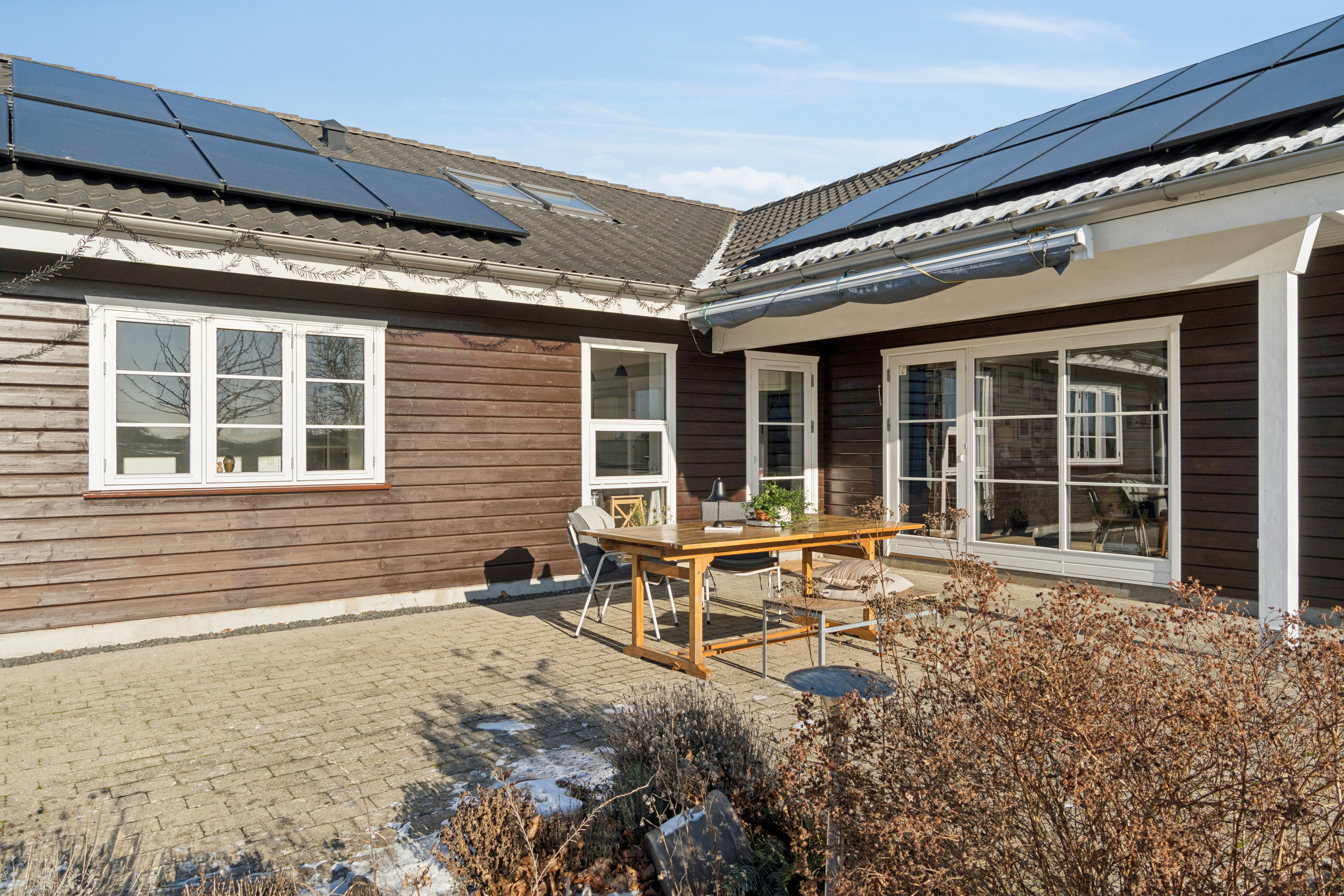 Fremhævet set fra haven billede i fuldskærmstilstand. Billede af Vejgården 86, 4160 Herlufmagle