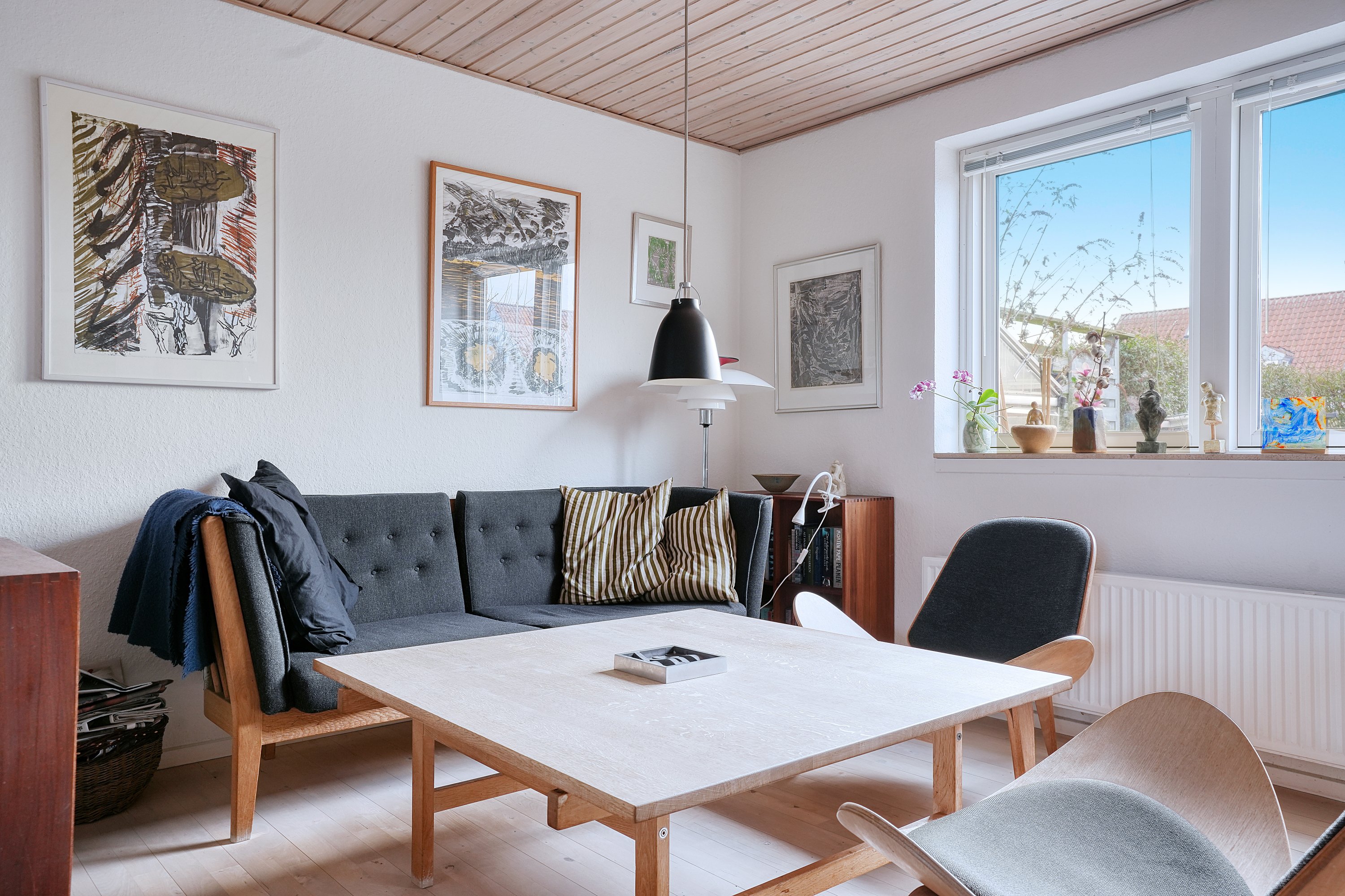 Fremhævet stue billede i fuldskærmstilstand. Billede af Hasselhøj 212, 2990 Nivå