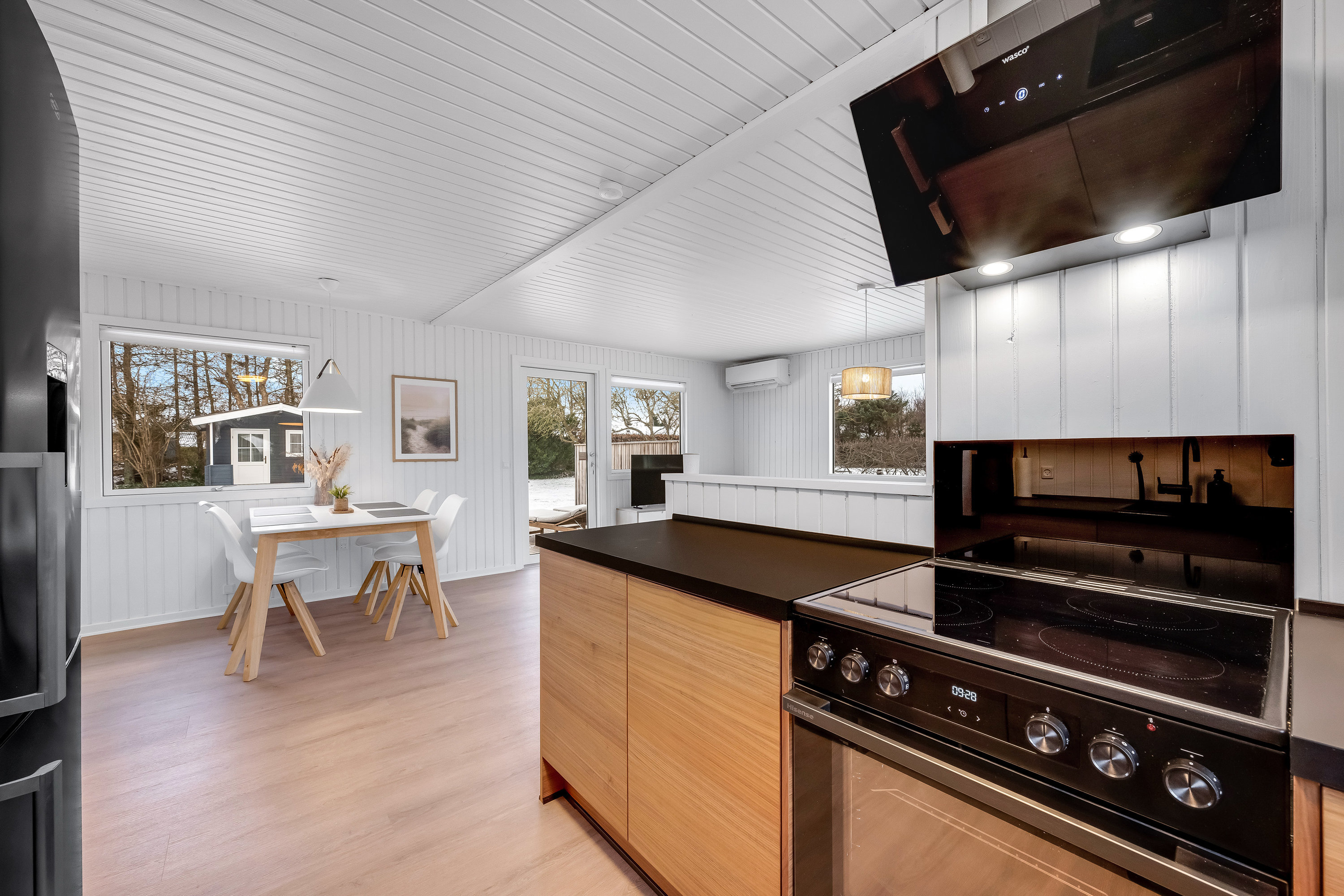 Fremhævet køkken billede i fuldskærmstilstand. Billede af Bæverstien 8, Skaven , 6880 Tarm