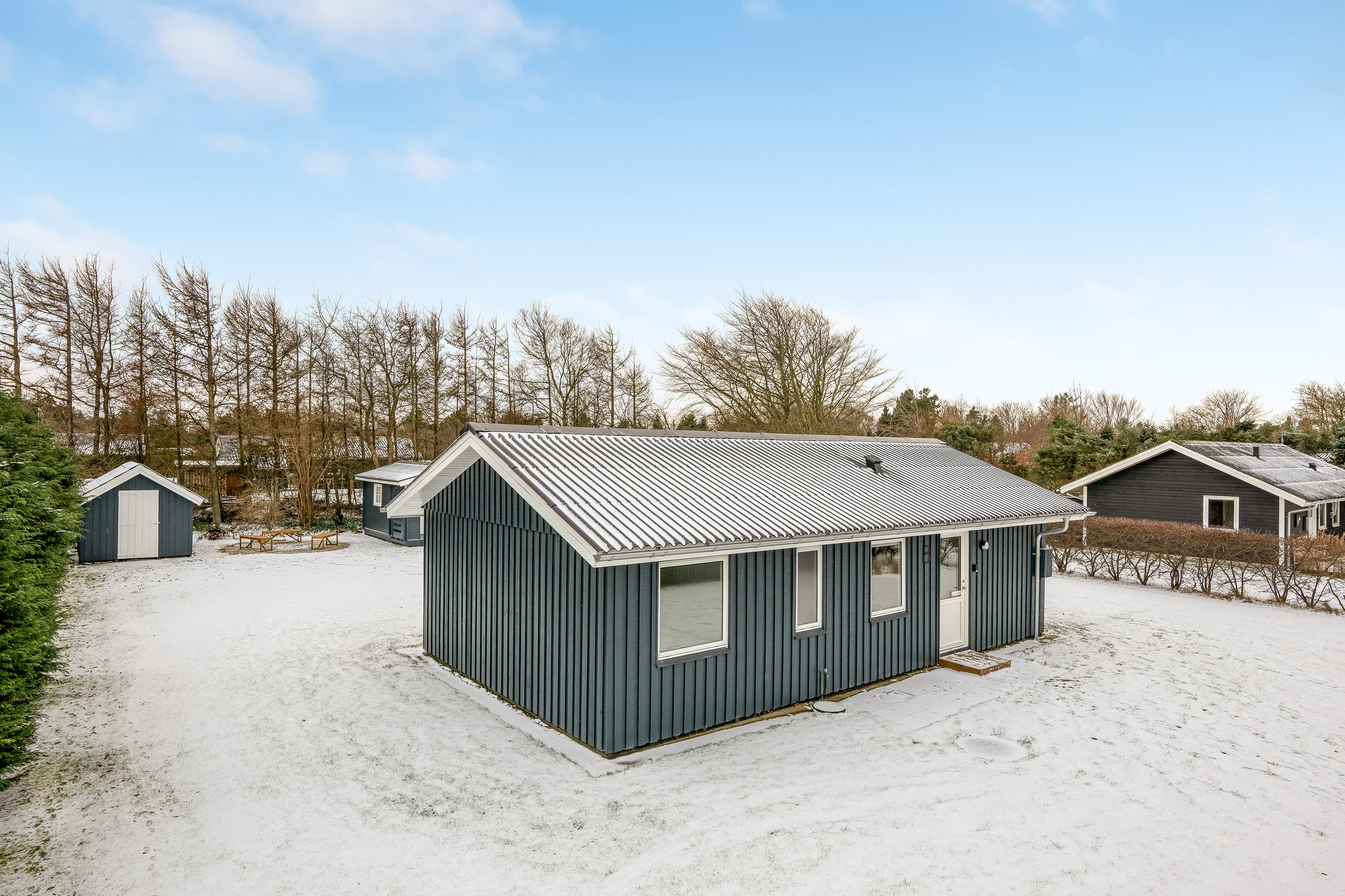 Fremhævet facade billede i fuldskærmstilstand. Billede af Bæverstien 8, Skaven , 6880 Tarm