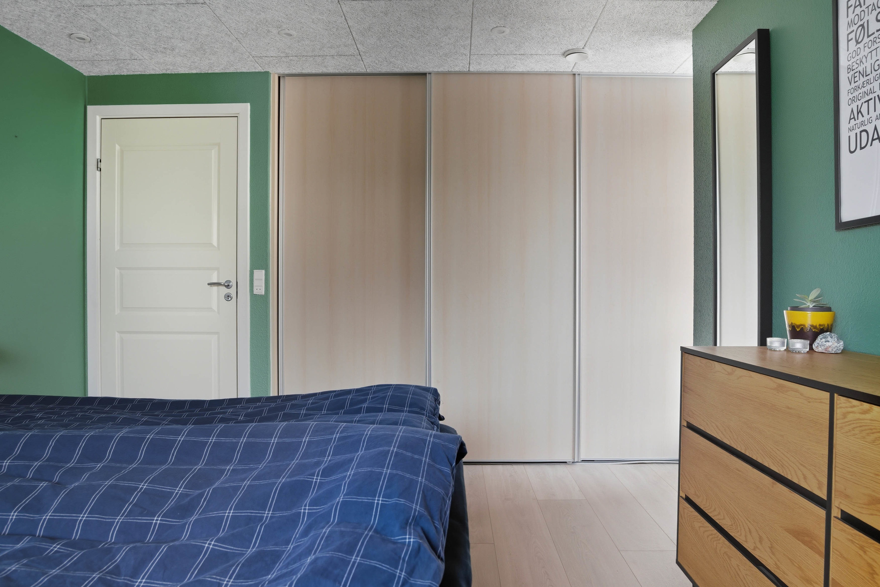 Fremhævet soveværelse billede i fuldskærmstilstand. Billede af Slåenvej 150, Mejdal, 7500 Holstebro