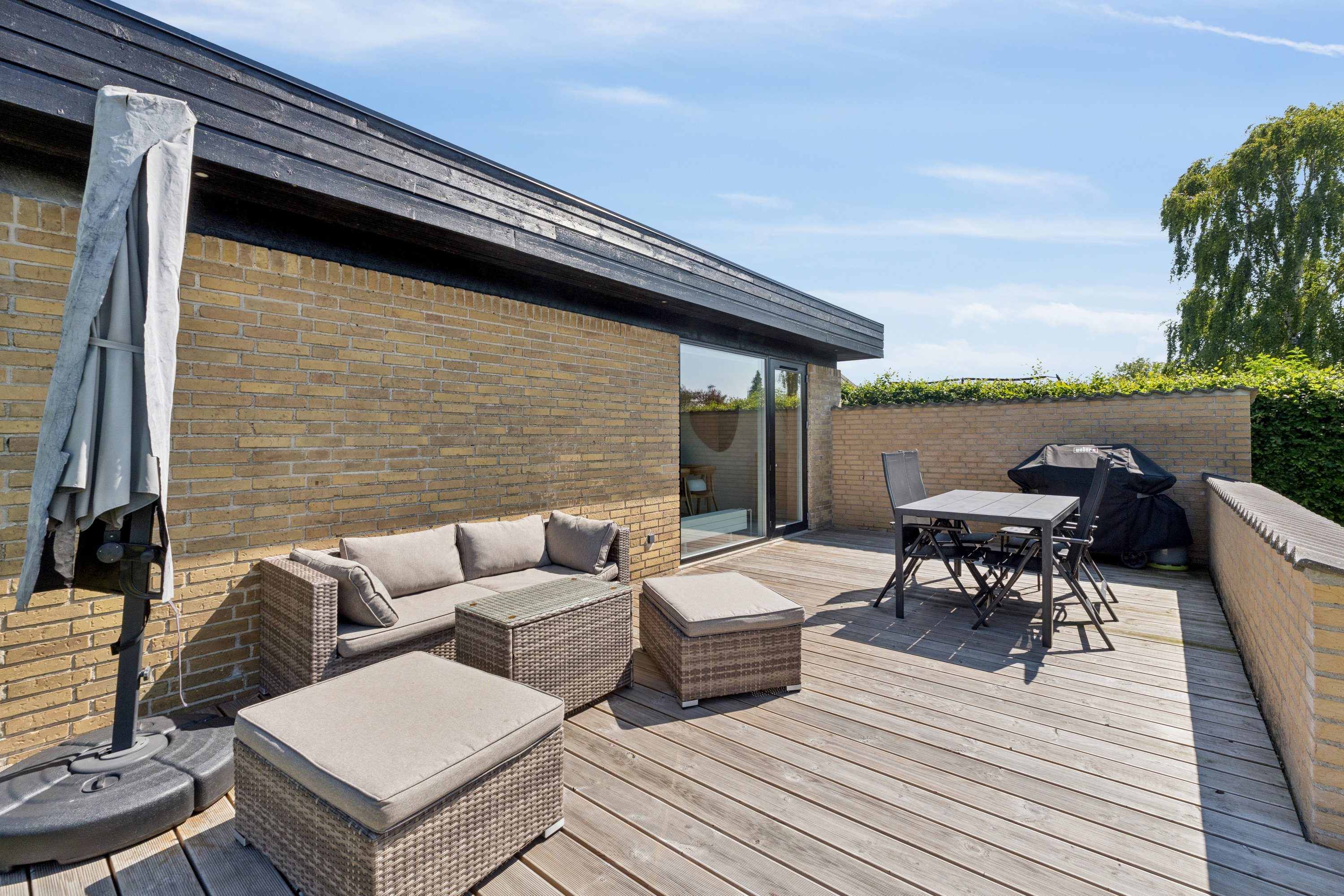 Fremhævet  billede i fuldskærmstilstand. Billede af Hellevangen 34, Gug, 9210 Aalborg SØ