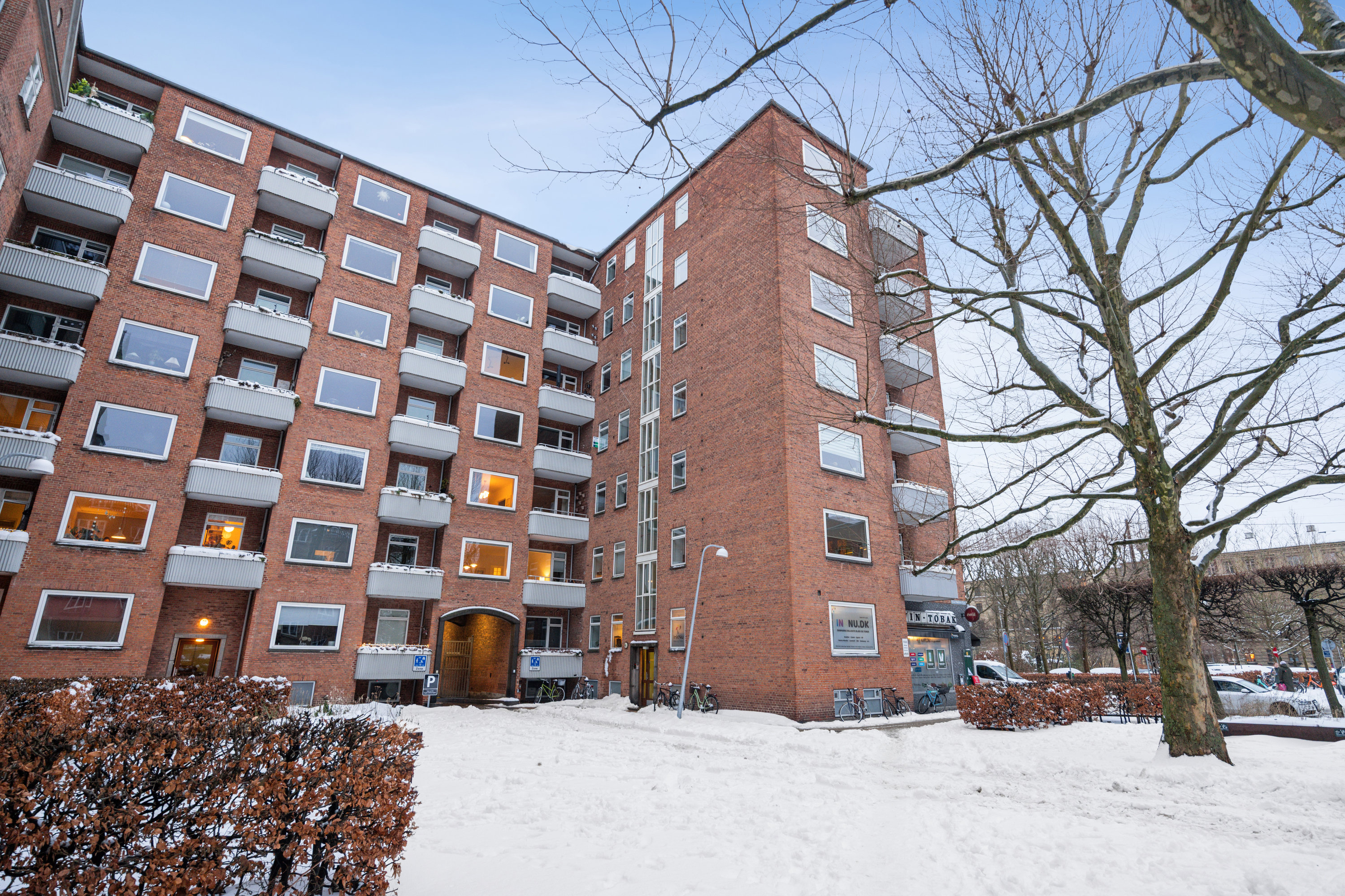 Fremhævet ejendommen billede i fuldskærmstilstand. Billede af Aksel Møllers Have 24, 3. mf., 2000 Frederiksberg