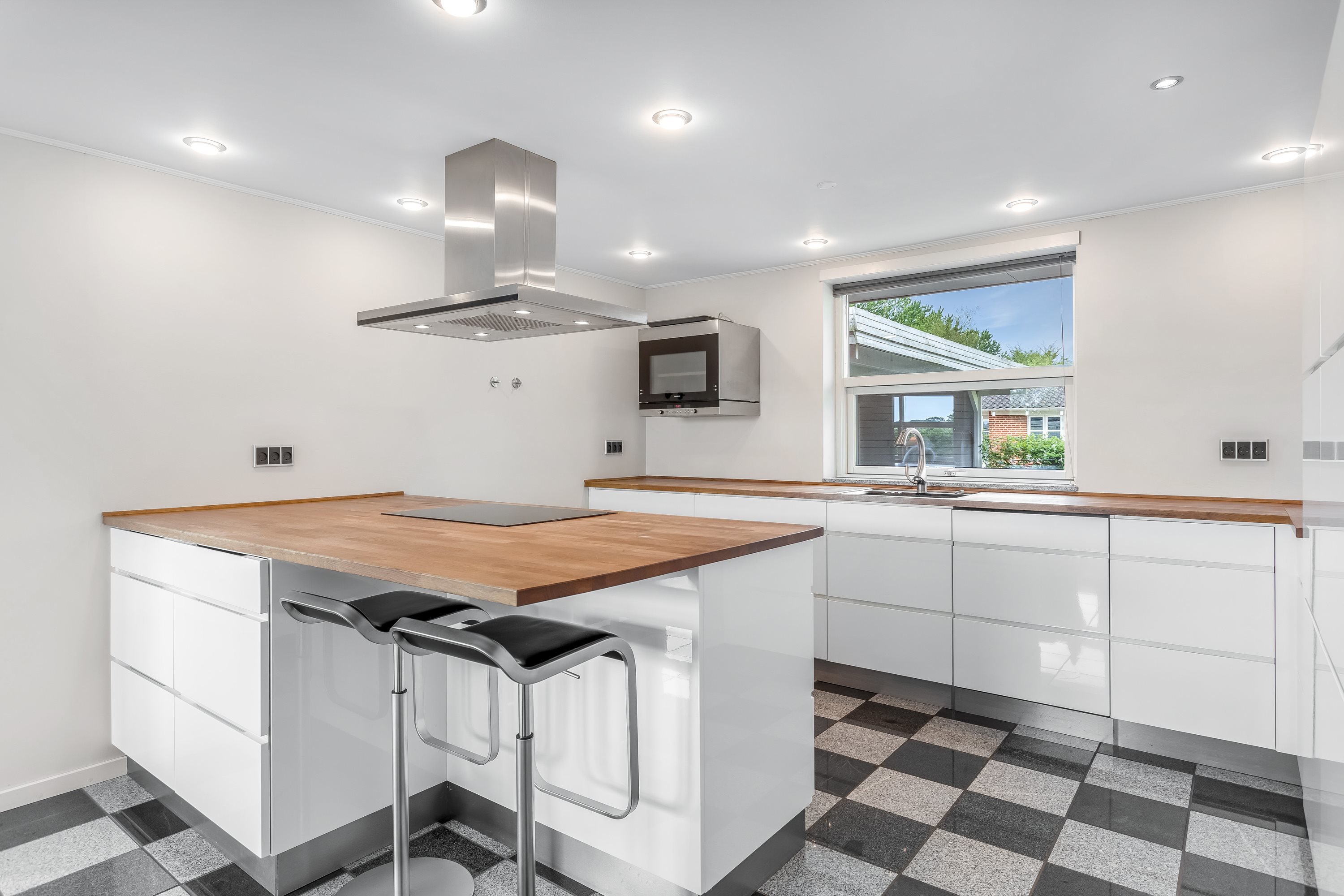 Fremhævet køkken billede i fuldskærmstilstand. Billede af Ladelundvej 63, Malt, 6600 Vejen