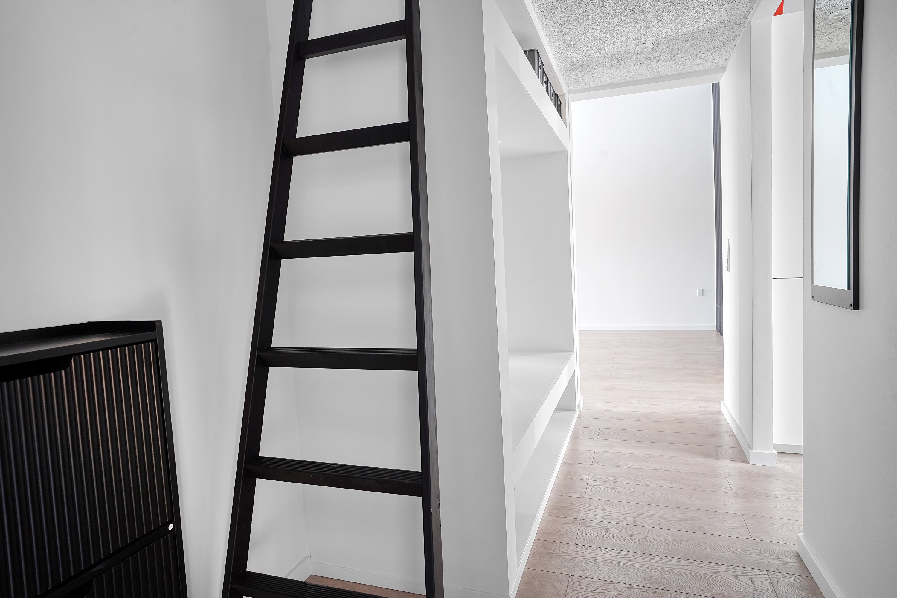 Fremhævet entré billede i fuldskærmstilstand. Billede af Teglgårdsvej 309, 2. th., 3050 Humlebæk