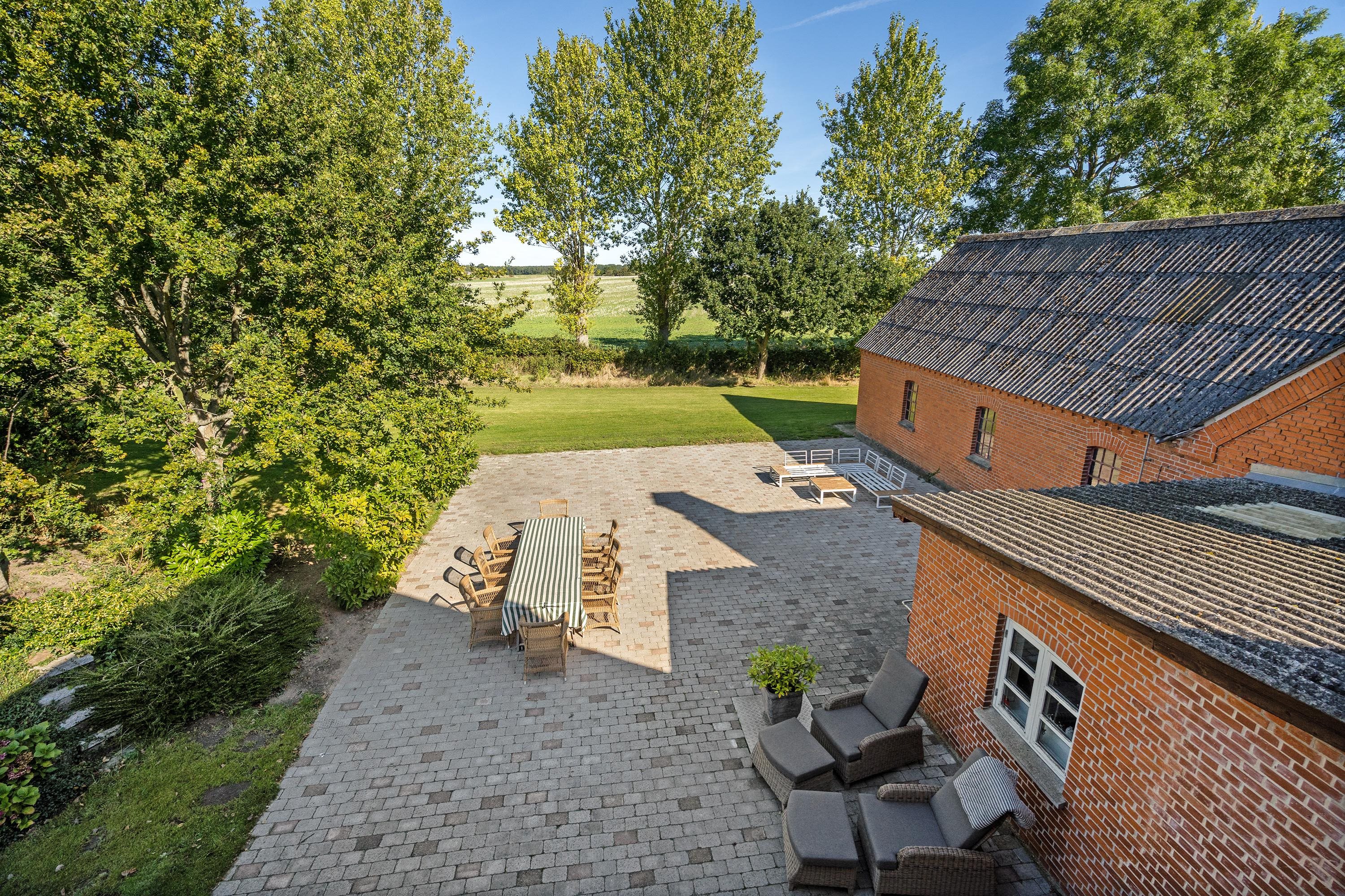 Fremhævet terrasse billede i fuldskærmstilstand. Billede af Bårdesøvej 98, Bårdesø, 5450 Otterup