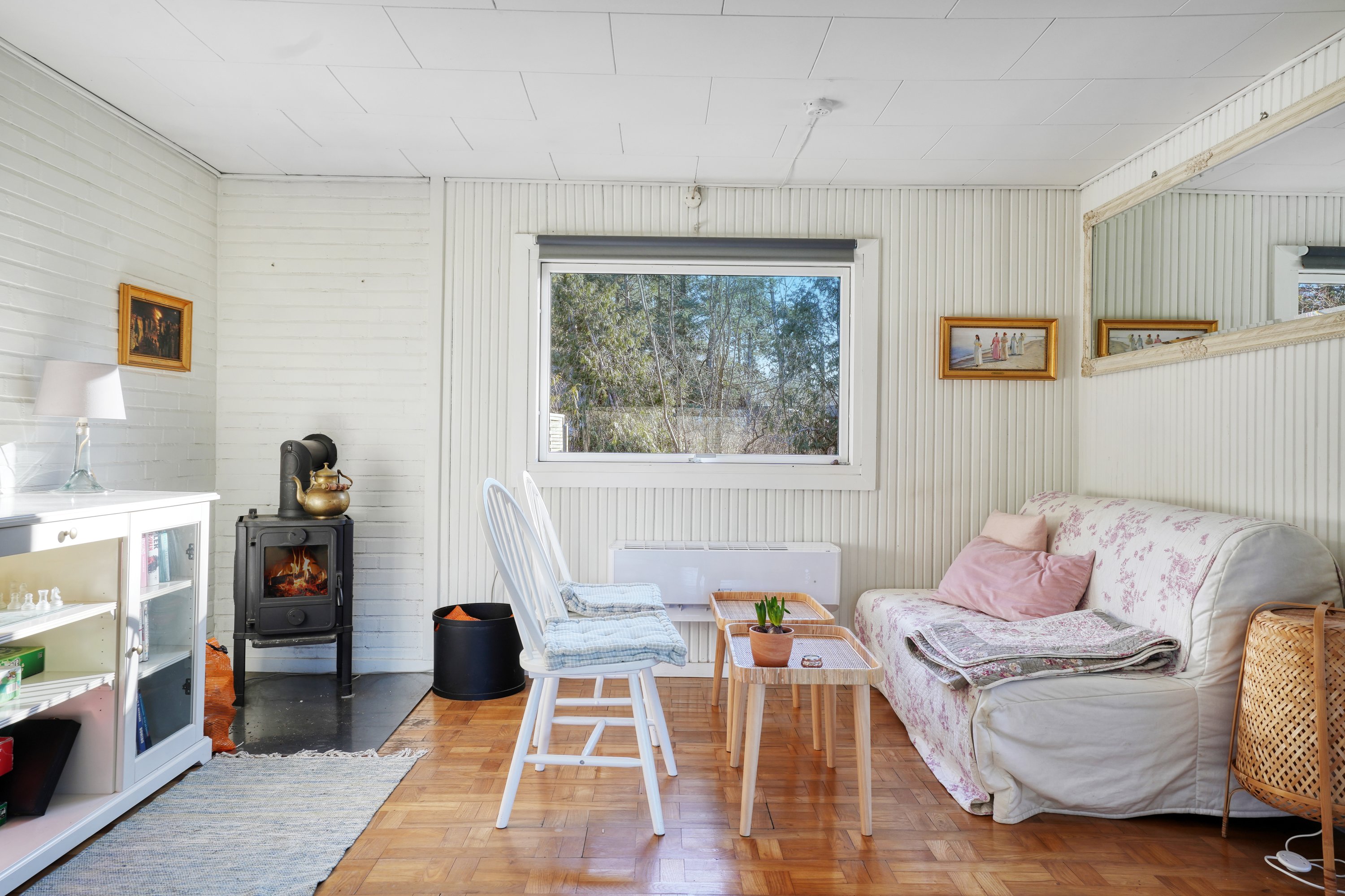 Fremhævet stue billede i fuldskærmstilstand. Billede af Nyrup Plantagevej 2, Nyrup, 4500 Nykøbing Sj