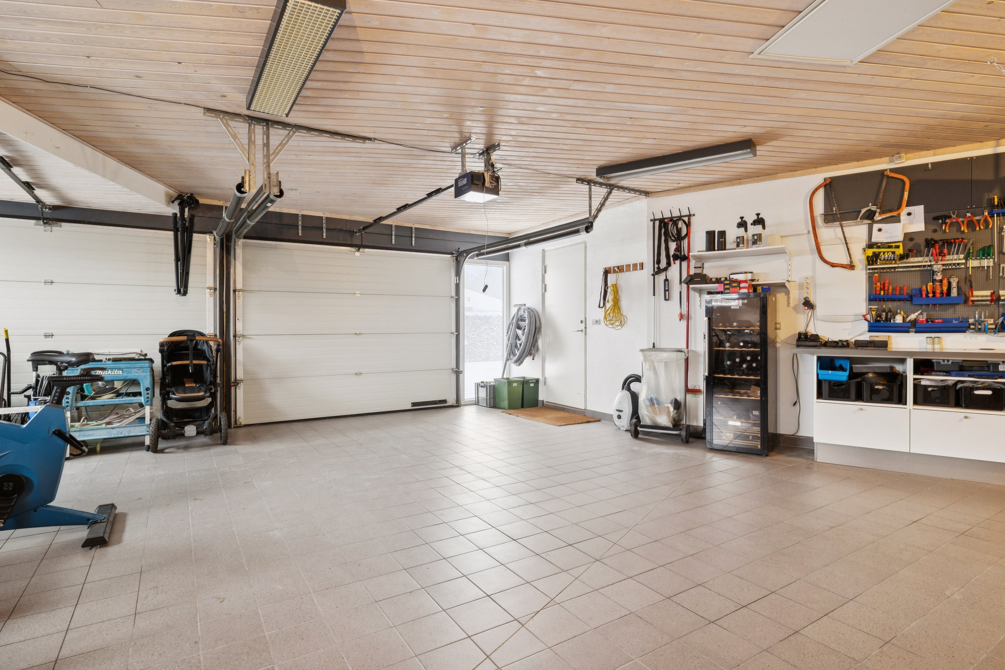 Fremhævet garage billede i fuldskærmstilstand. Billede af Lindgrensvej 8, 8920 Randers NV