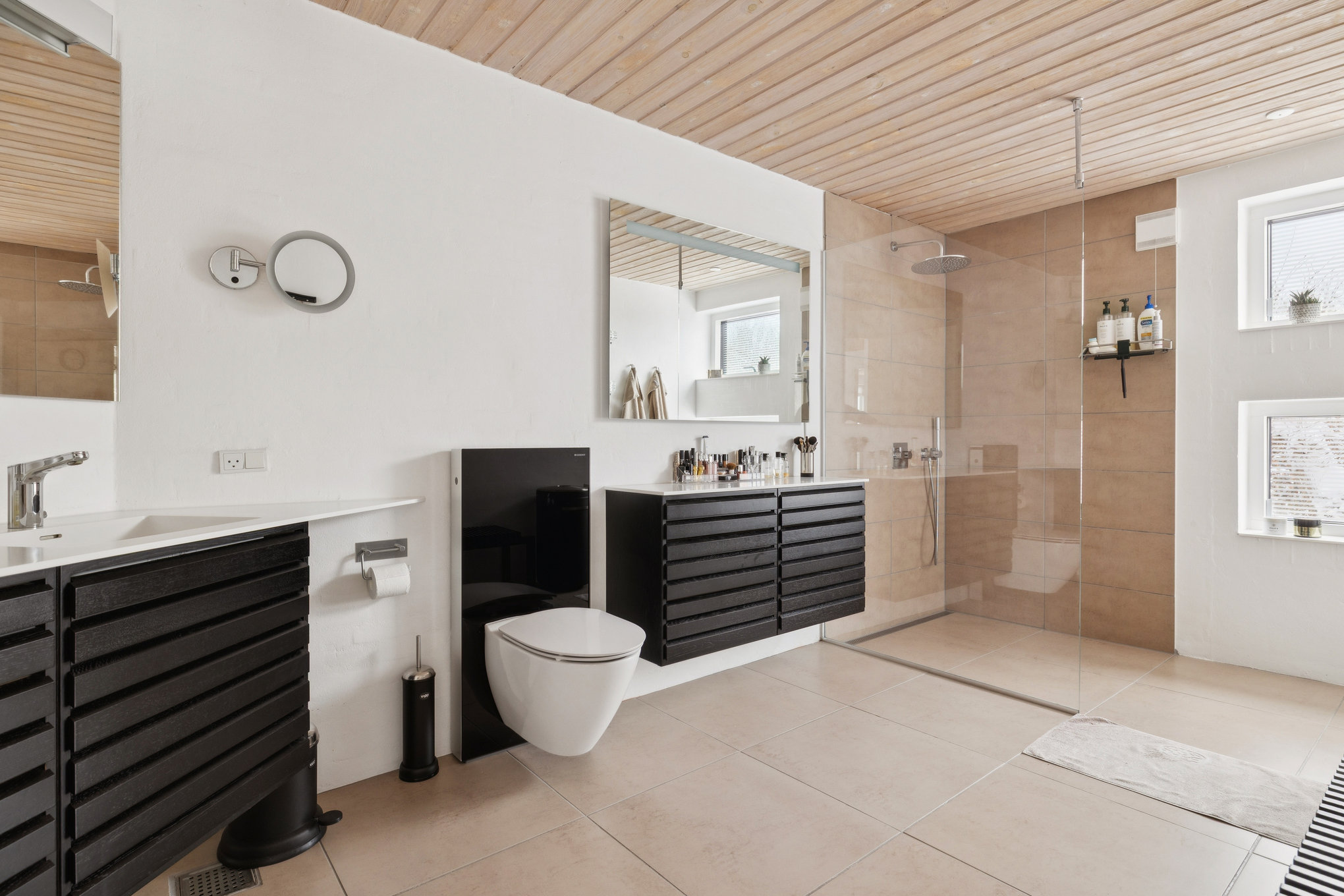 Fremhævet badeværelse billede i fuldskærmstilstand. Billede af Lindgrensvej 8, 8920 Randers NV