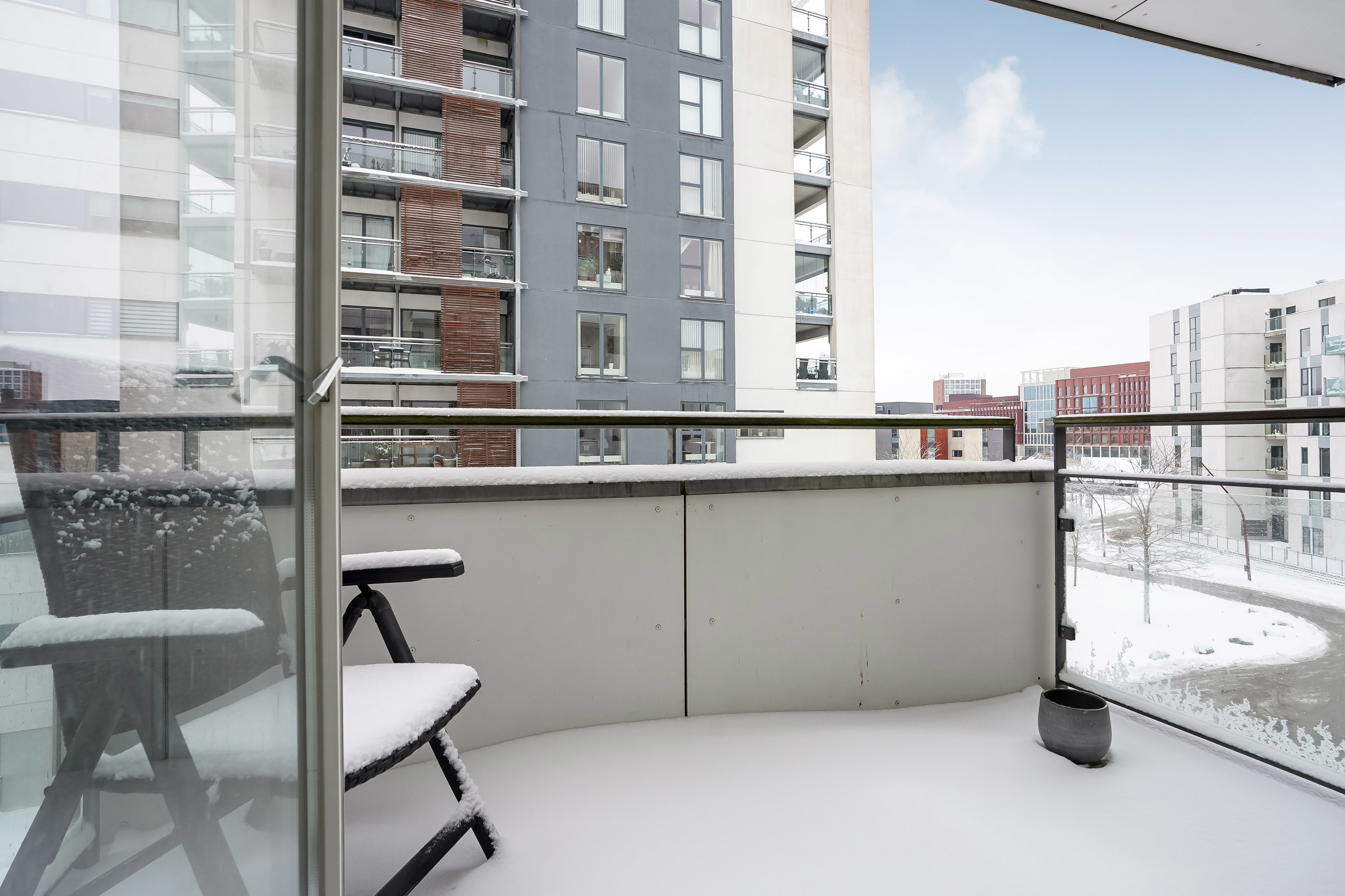 Fremhævet terrasse billede i fuldskærmstilstand. Billede af Promenadebyen 6, 3. th., 5000 Odense C