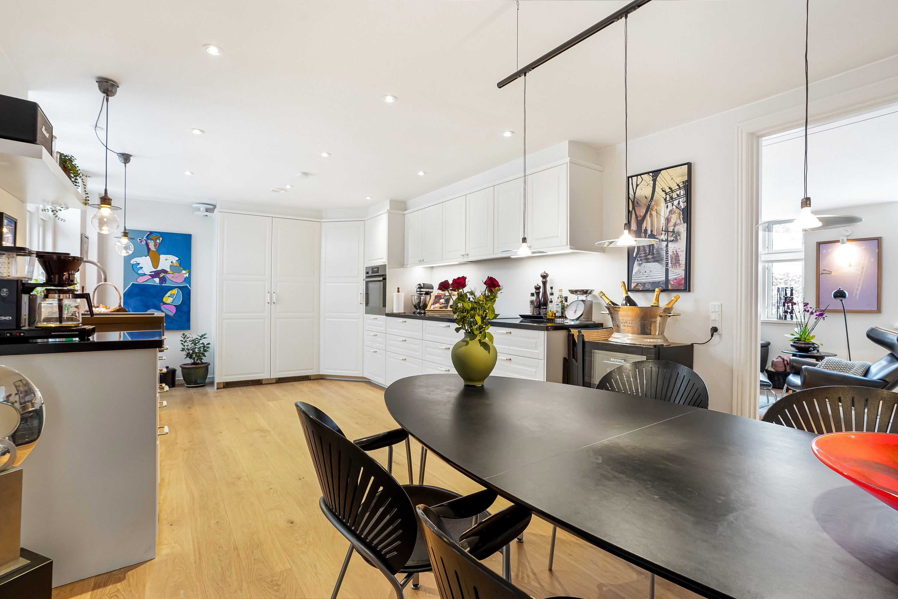 Fremhævet køkken billede i fuldskærmstilstand. Billede af Hunderupvej 106, 5230 Odense M