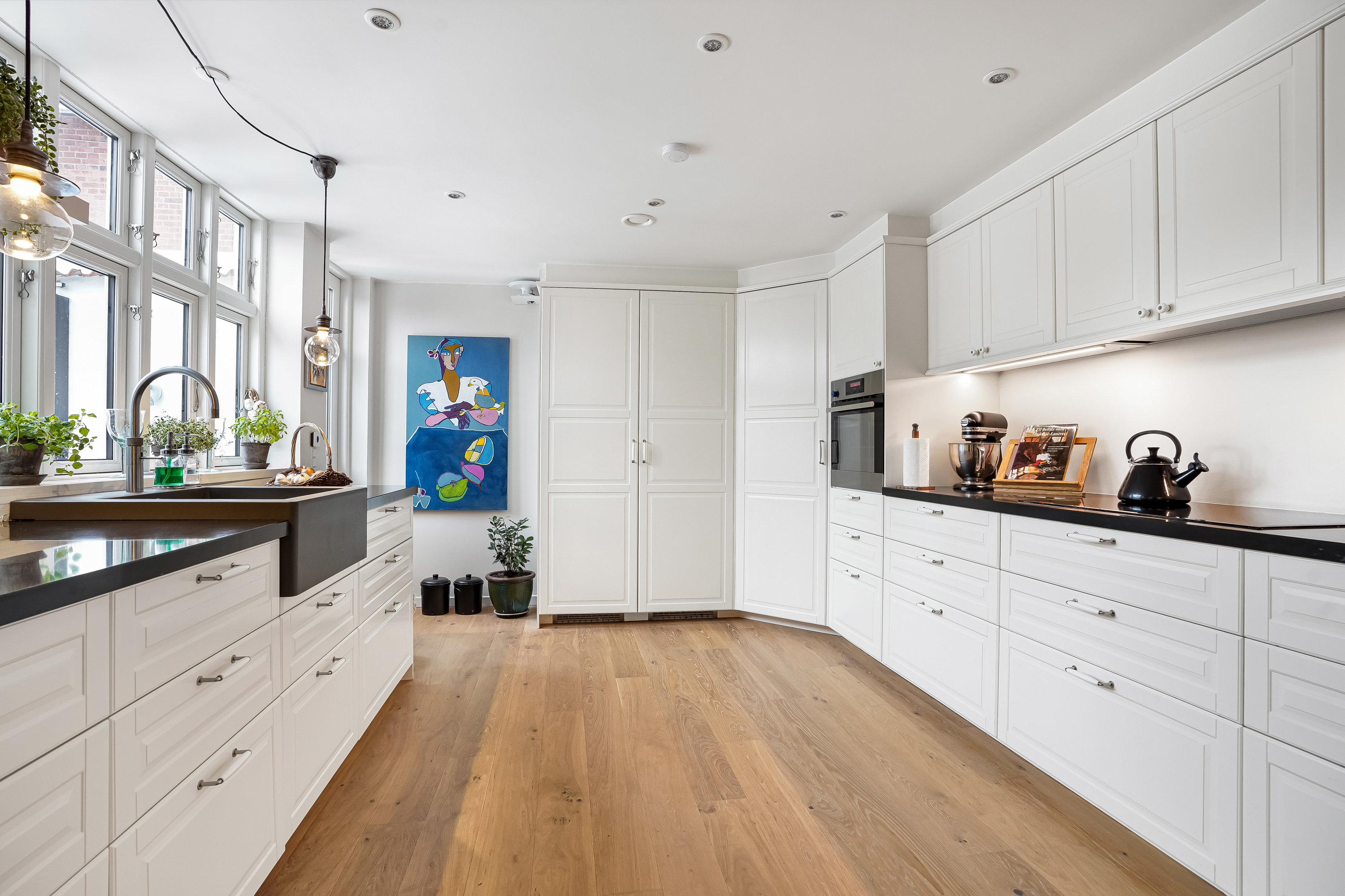 Fremhævet køkken billede i fuldskærmstilstand. Billede af Hunderupvej 106, 5230 Odense M