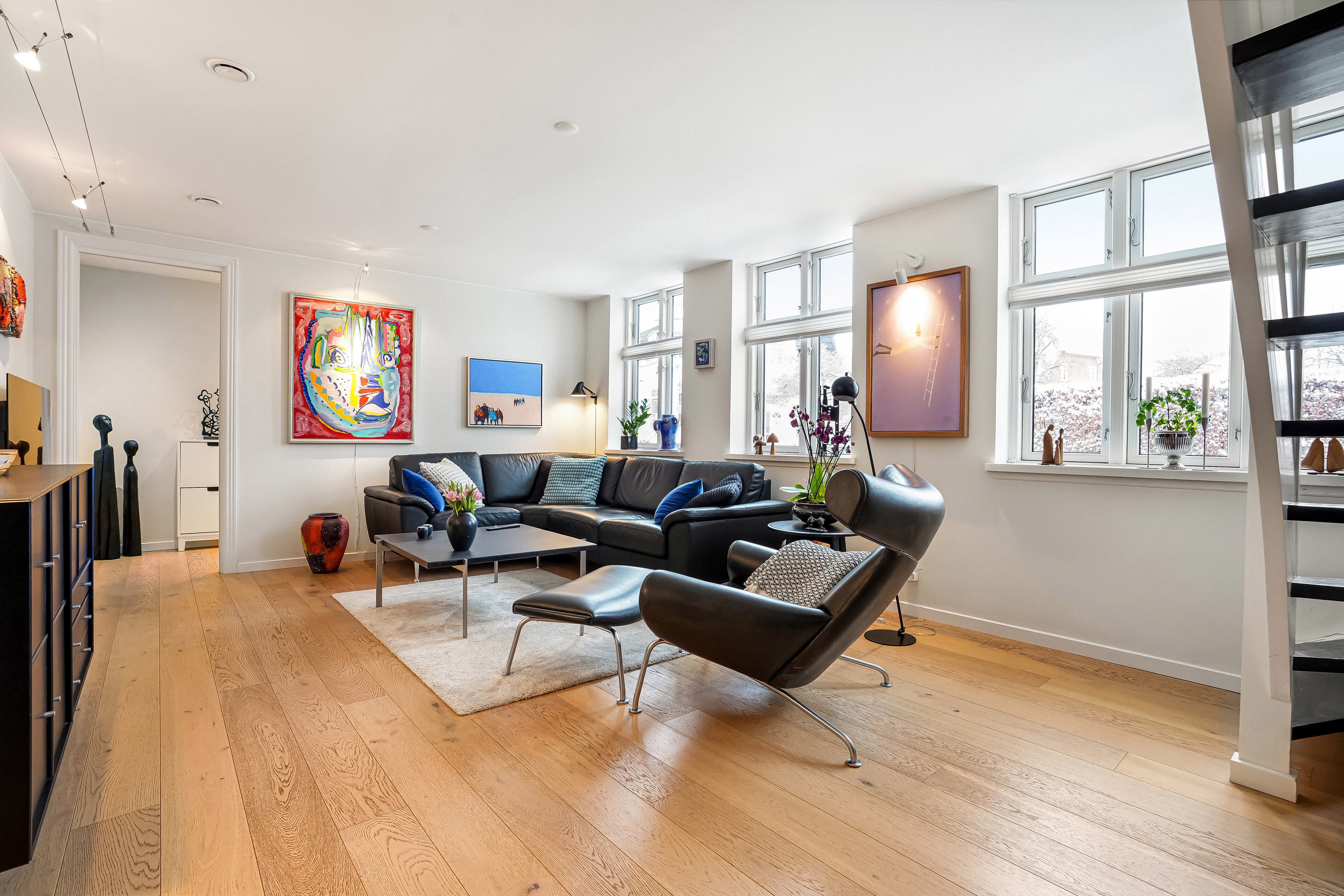 Fremhævet stue billede i fuldskærmstilstand. Billede af Hunderupvej 106, 5230 Odense M