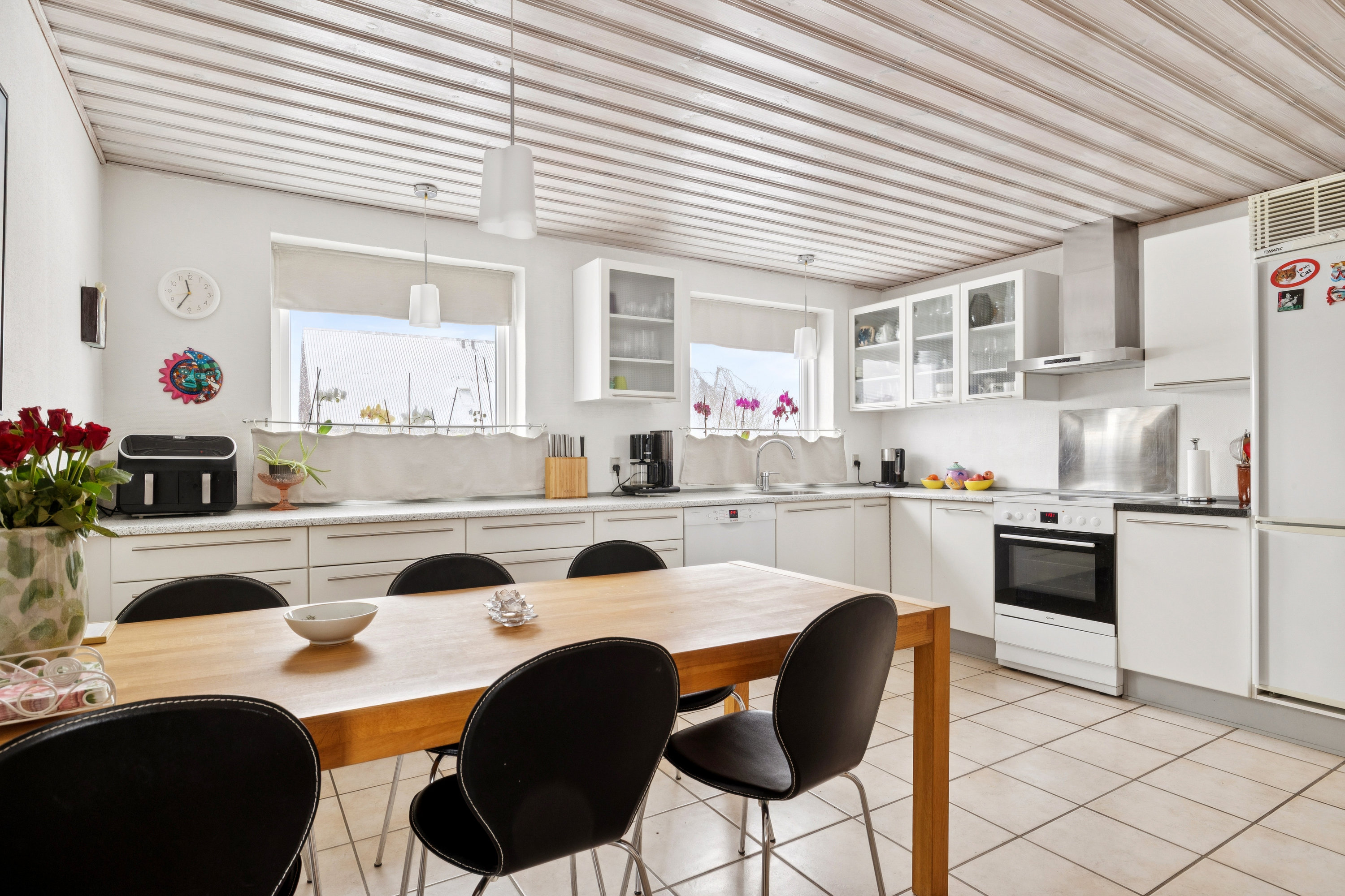 Fremhævet stue billede i fuldskærmstilstand. Billede af Klydevej 11, Øster Hurup, 9560 Hadsund