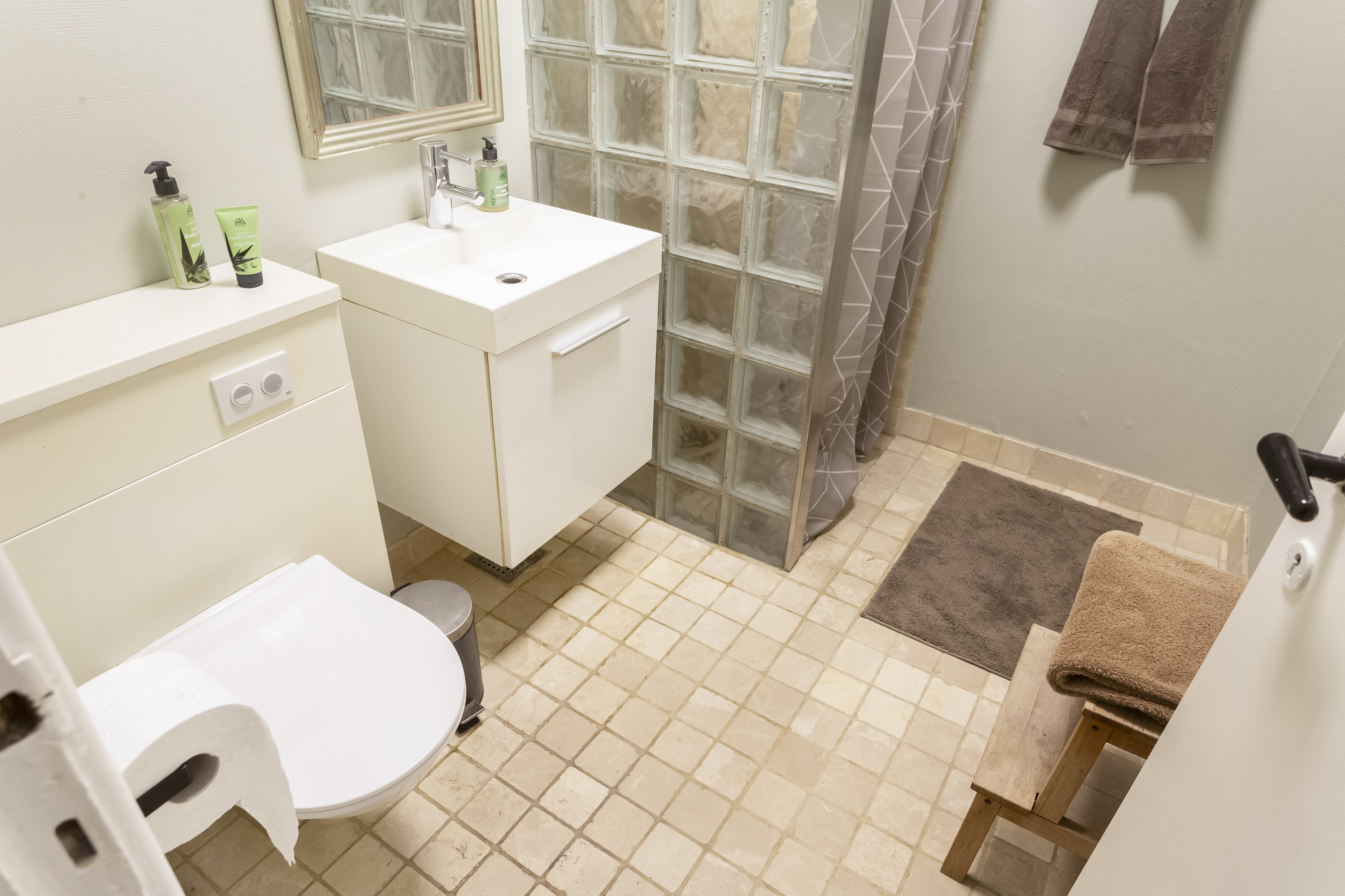 Fremhævet  billede i fuldskærmstilstand. Billede af Syriensvej 37, 2300 København S