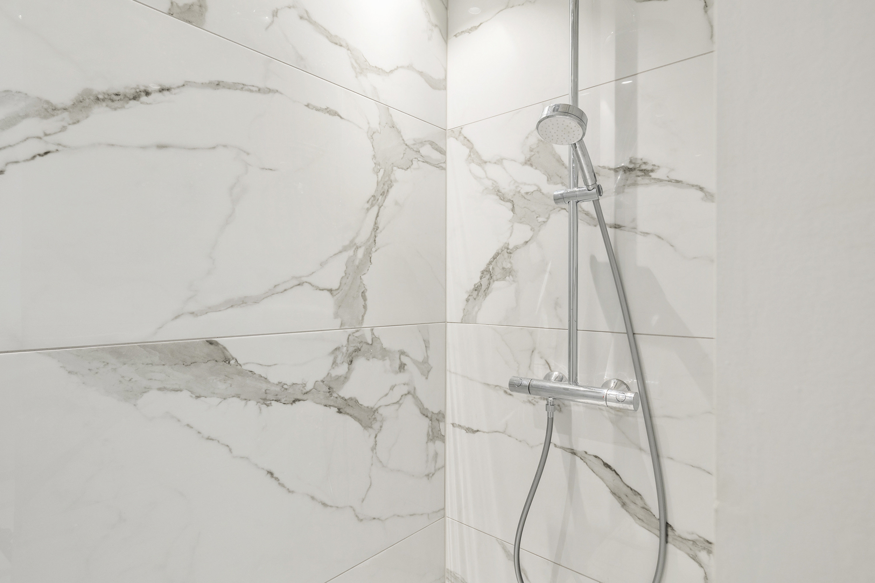 Fremhævet badeværelse billede i fuldskærmstilstand. Billede af Byfolden 5, Fangel, 5260 Odense S