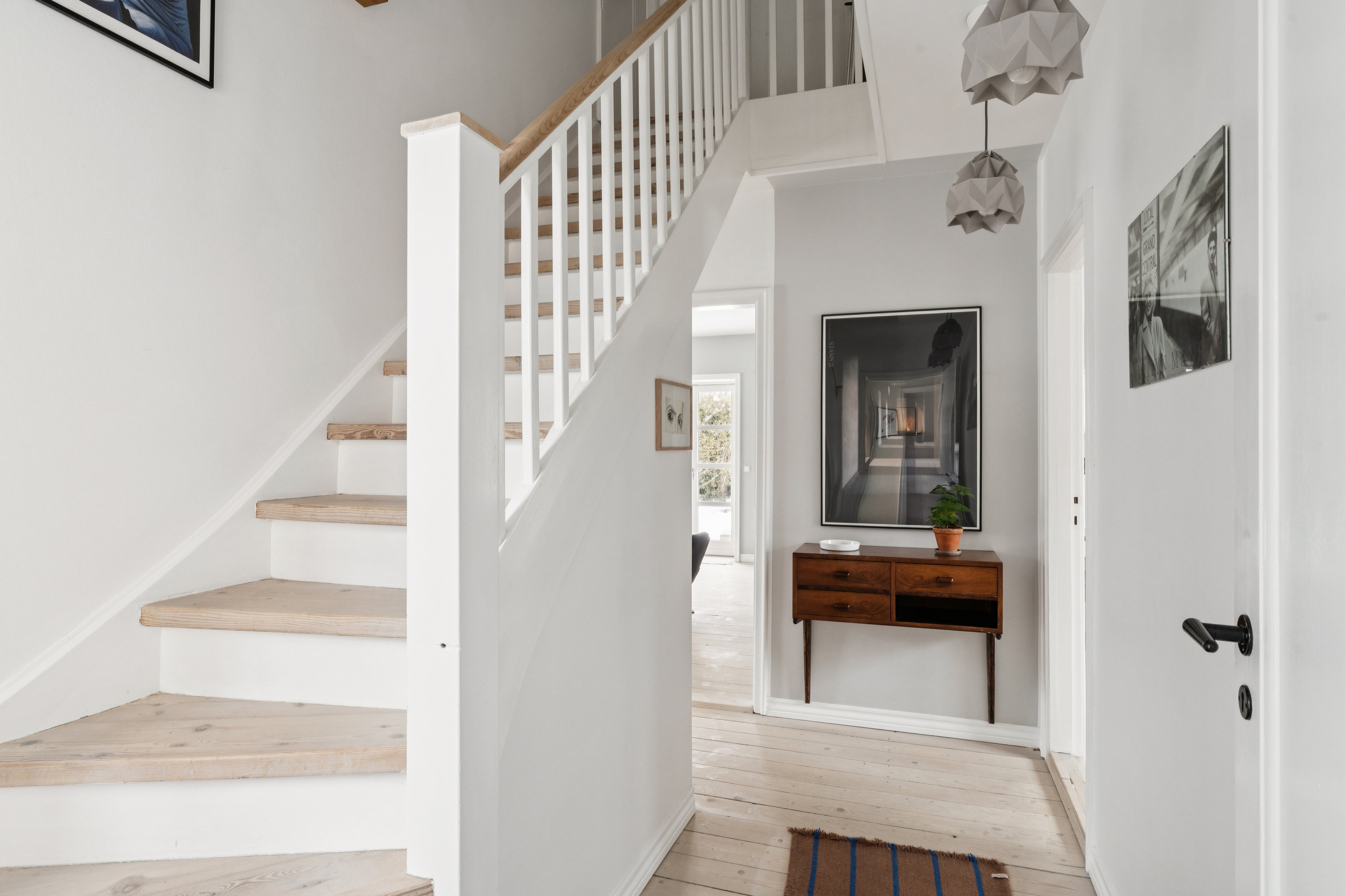 Fremhævet trappe billede i fuldskærmstilstand. Billede af Vestre Alle 17, 9000 Aalborg