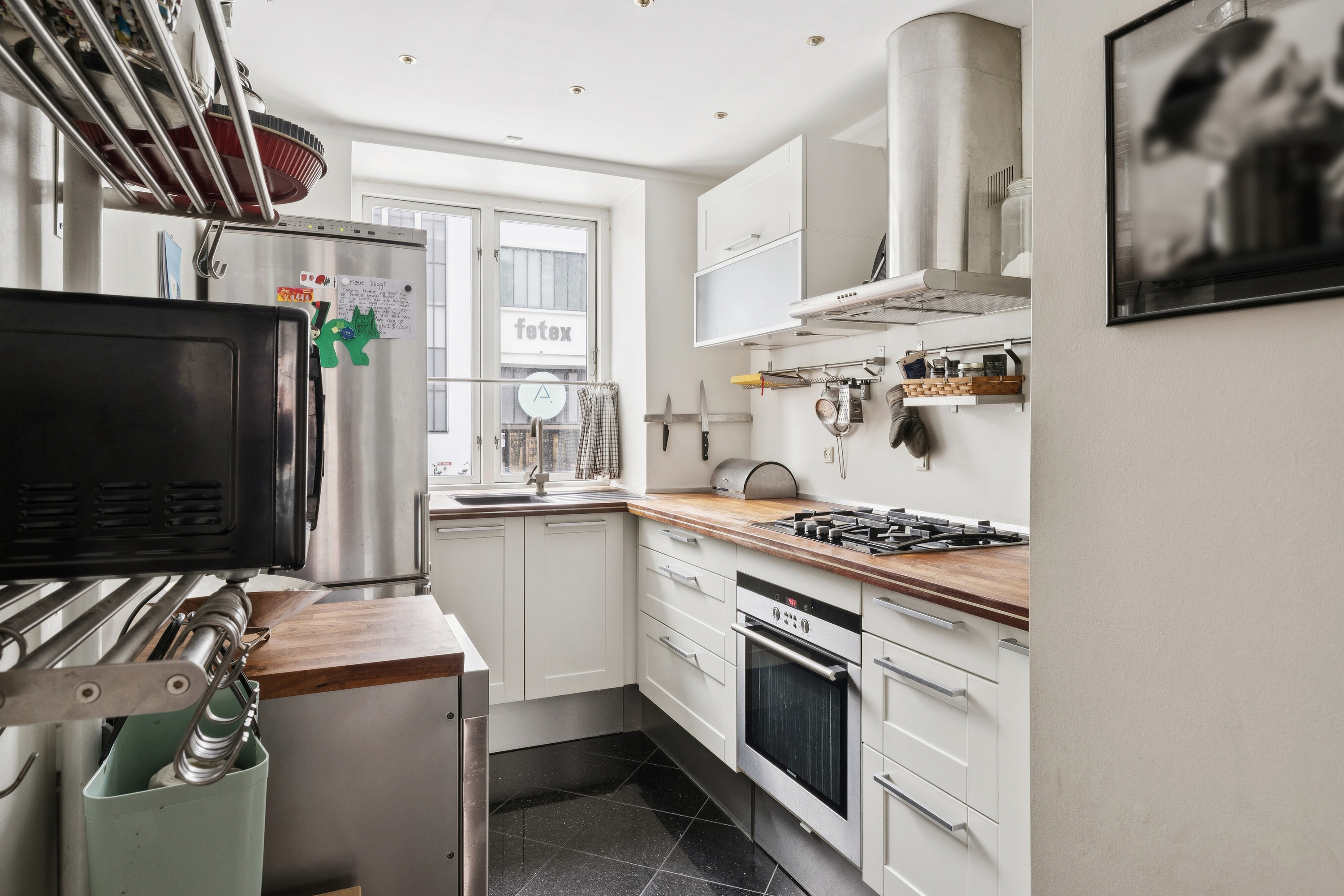 Fremhævet køkken billede i fuldskærmstilstand. Billede af Reberbanegade 19, st.. tv., 2300 København S