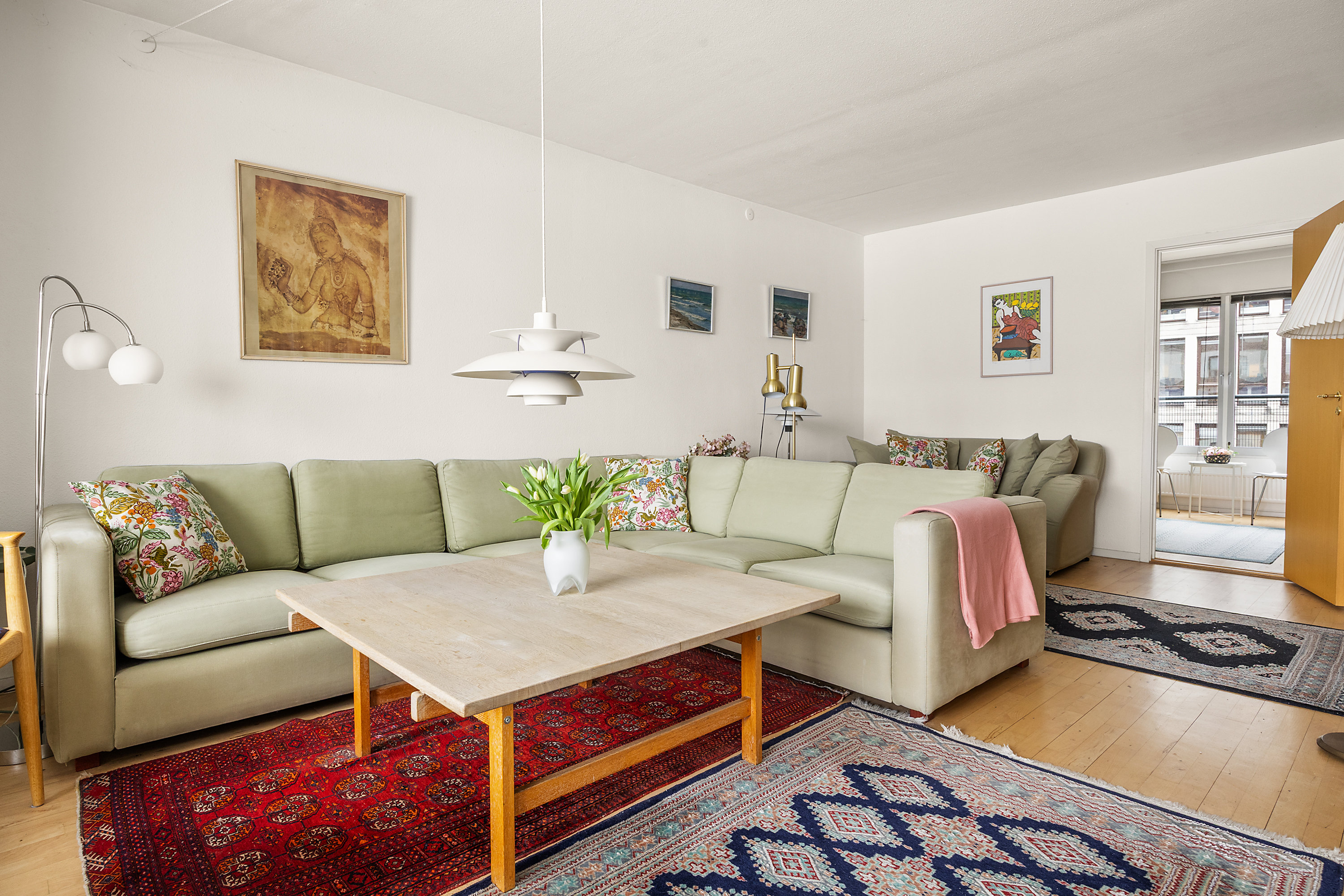 Fremhævet stue billede i fuldskærmstilstand. Billede af Vester Søgade 16, 2. th., 1601 København V