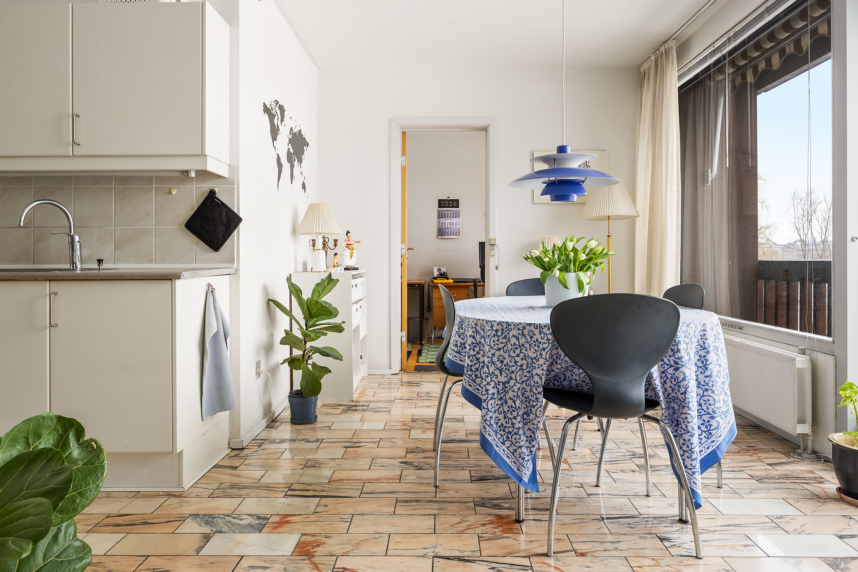 Fremhævet spisekøkken billede i fuldskærmstilstand. Billede af Vester Søgade 16, 2. th., 1601 København V