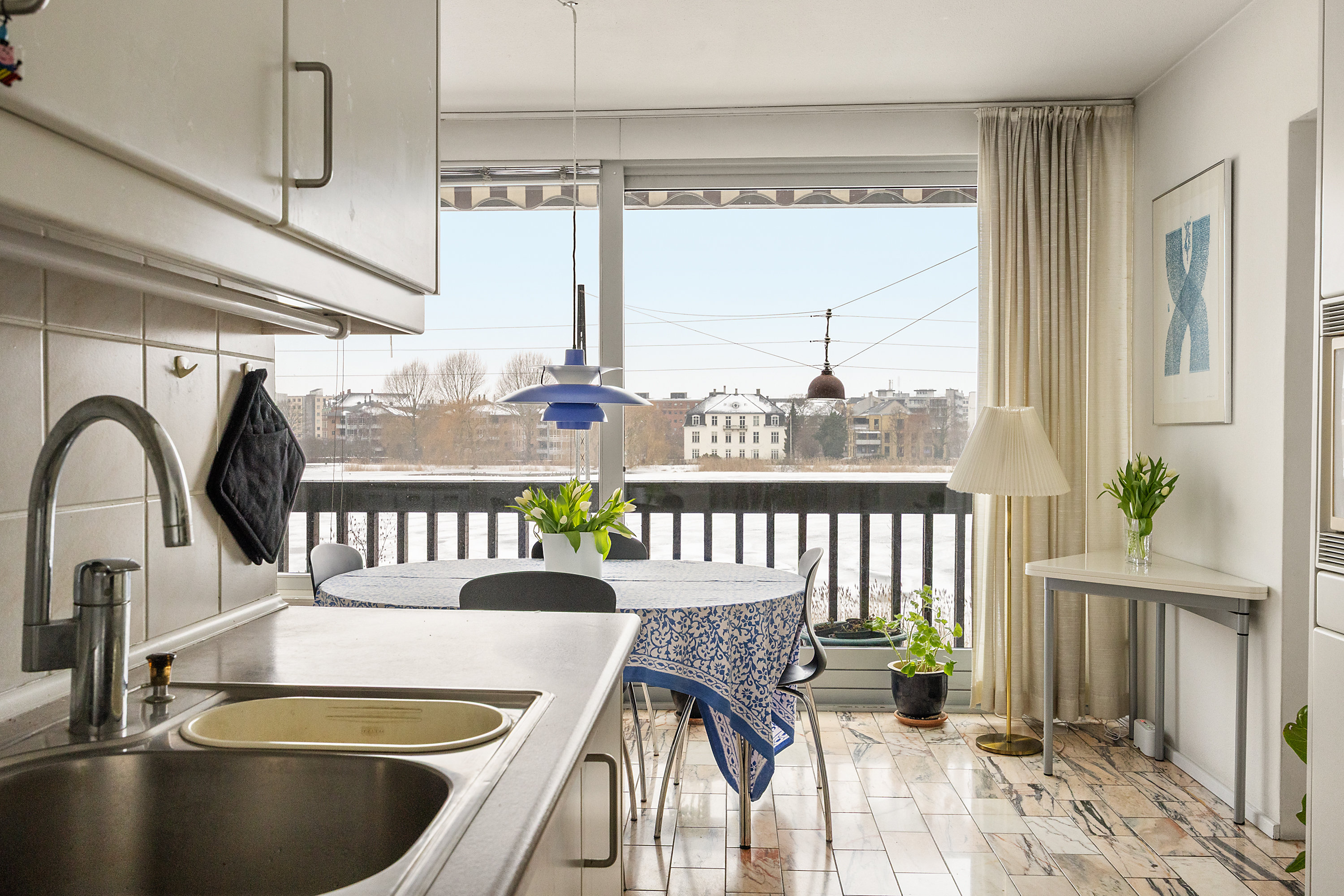 Fremhævet spisekøkken billede i fuldskærmstilstand. Billede af Vester Søgade 16, 2. th., 1601 København V