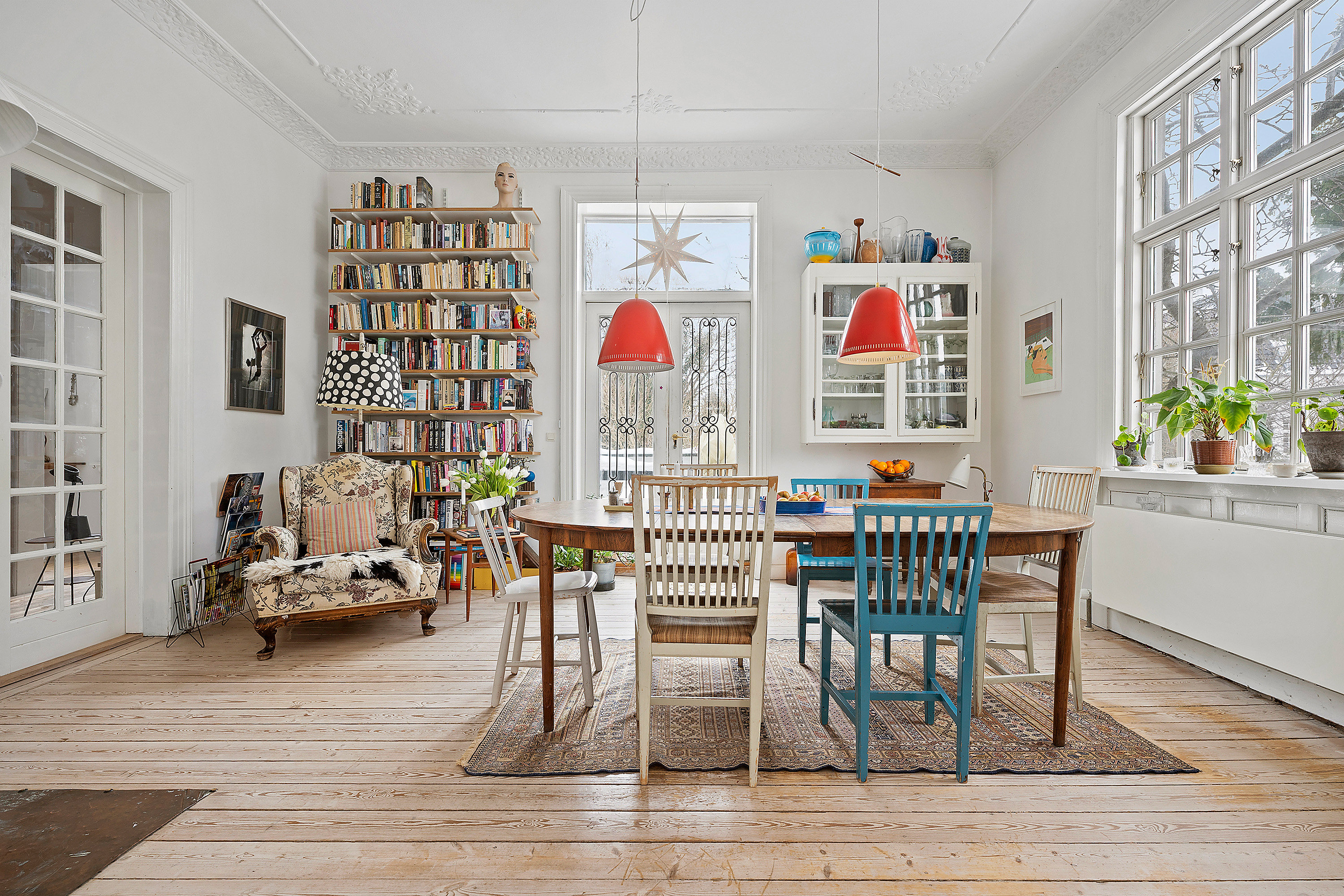 Fremhævet spisestue billede i fuldskærmstilstand. Billede af Efterårsvej 2, 2920 Charlottenlund