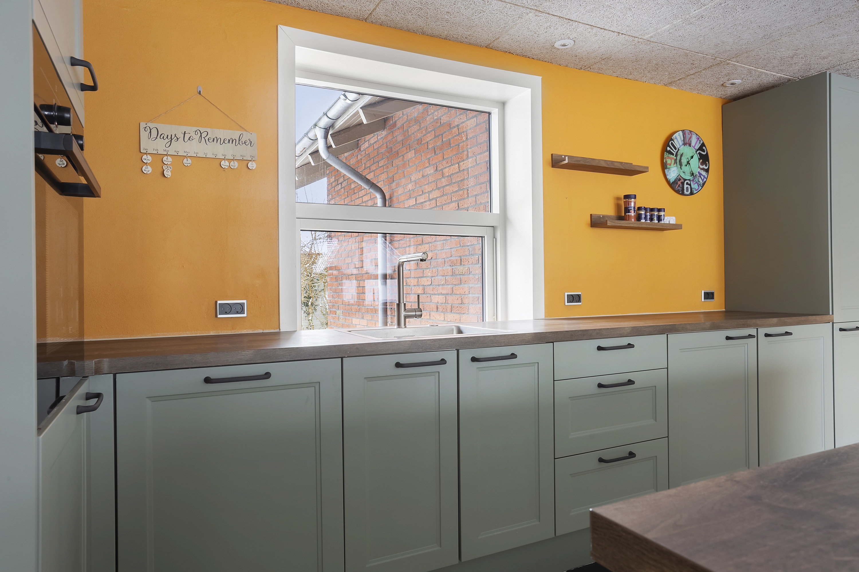 Fremhævet køkken billede i fuldskærmstilstand. Billede af Tværgade 16, 6621 Gesten