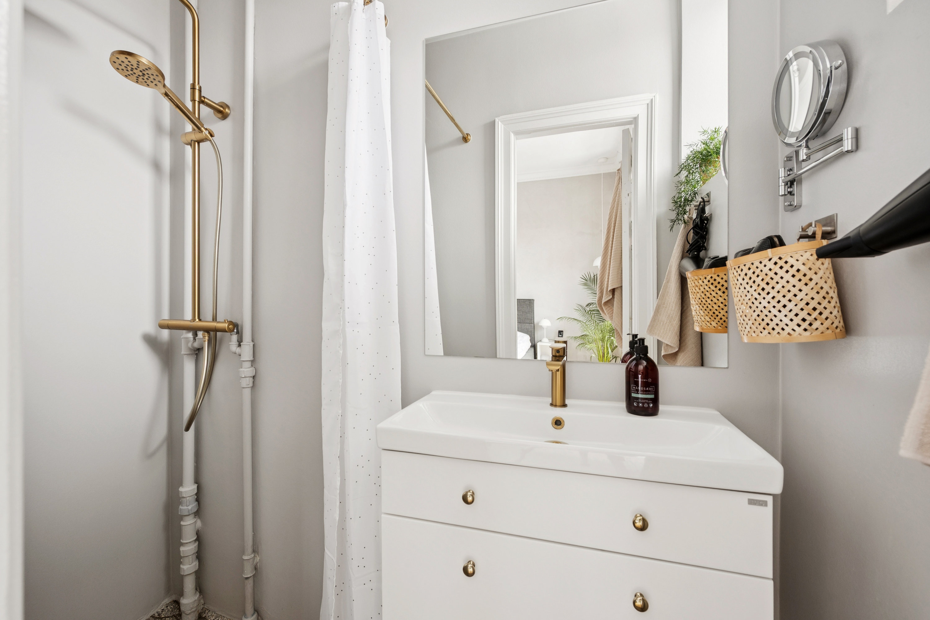 Fremhævet  billede i fuldskærmstilstand. Billede af Lyshøjgårdsvej 45, 3. th., 2500 Valby