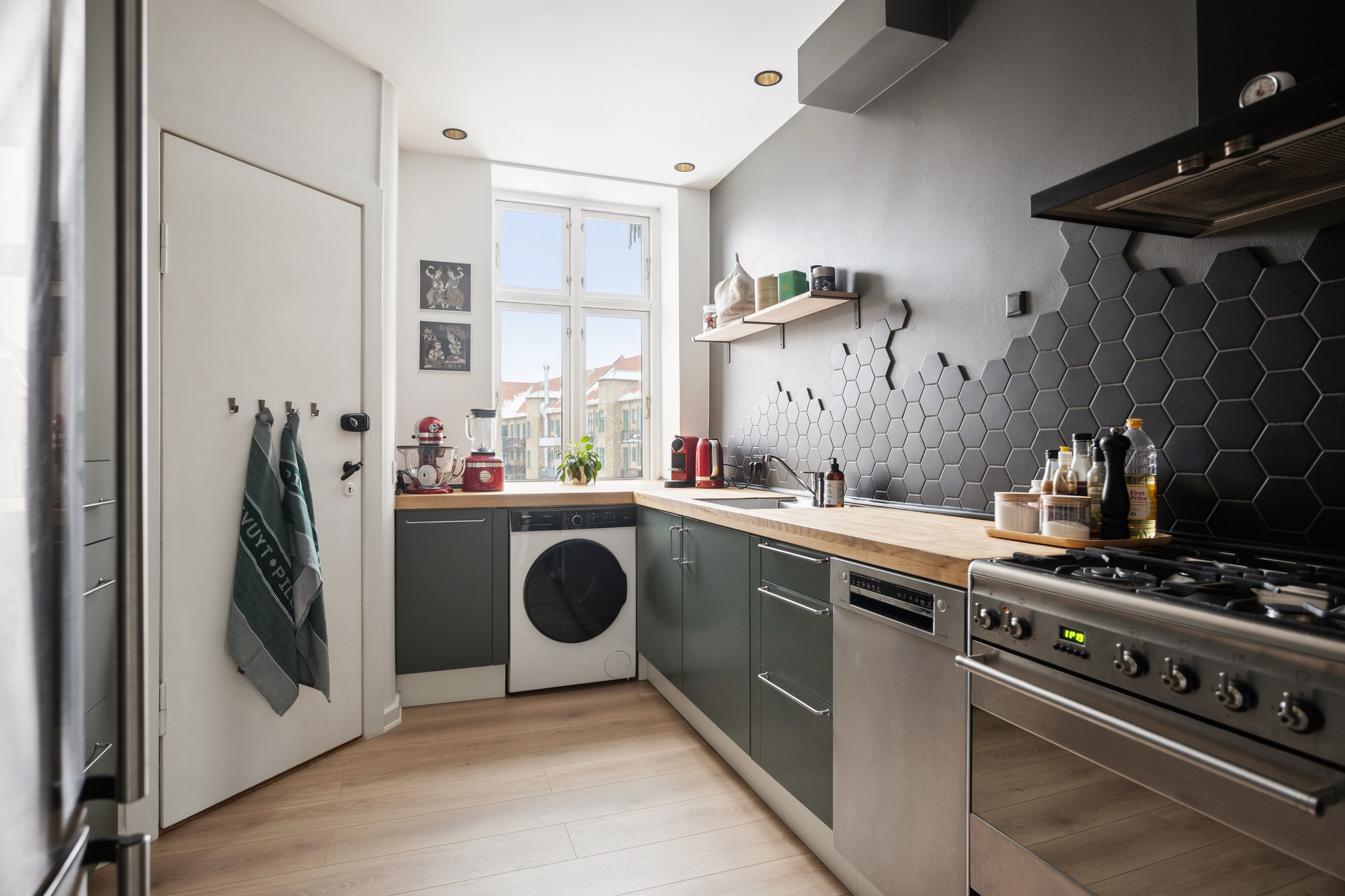 Fremhævet  billede i fuldskærmstilstand. Billede af Lyshøjgårdsvej 45, 3. th., 2500 Valby