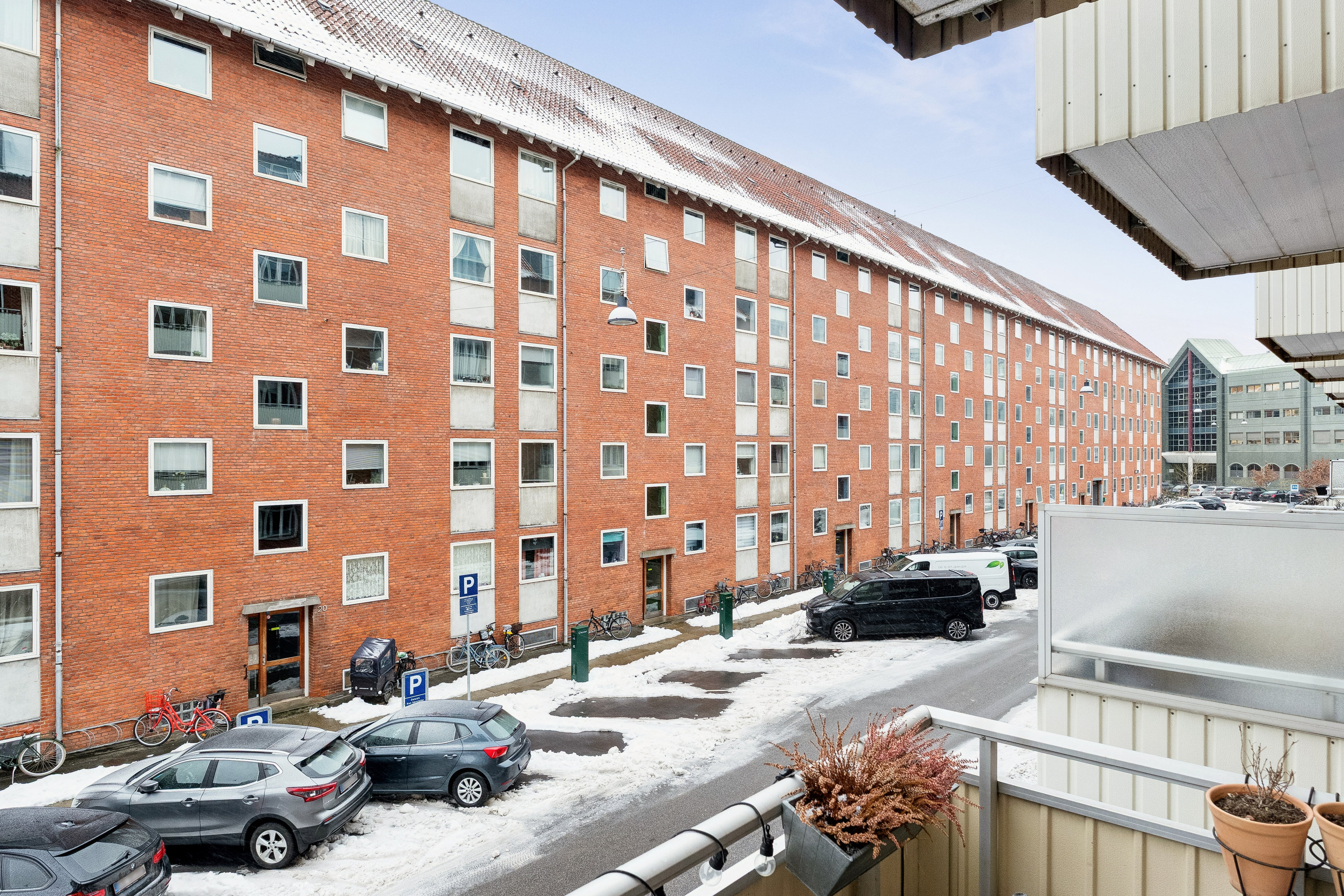 Fremhævet andet billede i fuldskærmstilstand. Billede af Ourøgade 31, 1. tv., 2100 København Ø