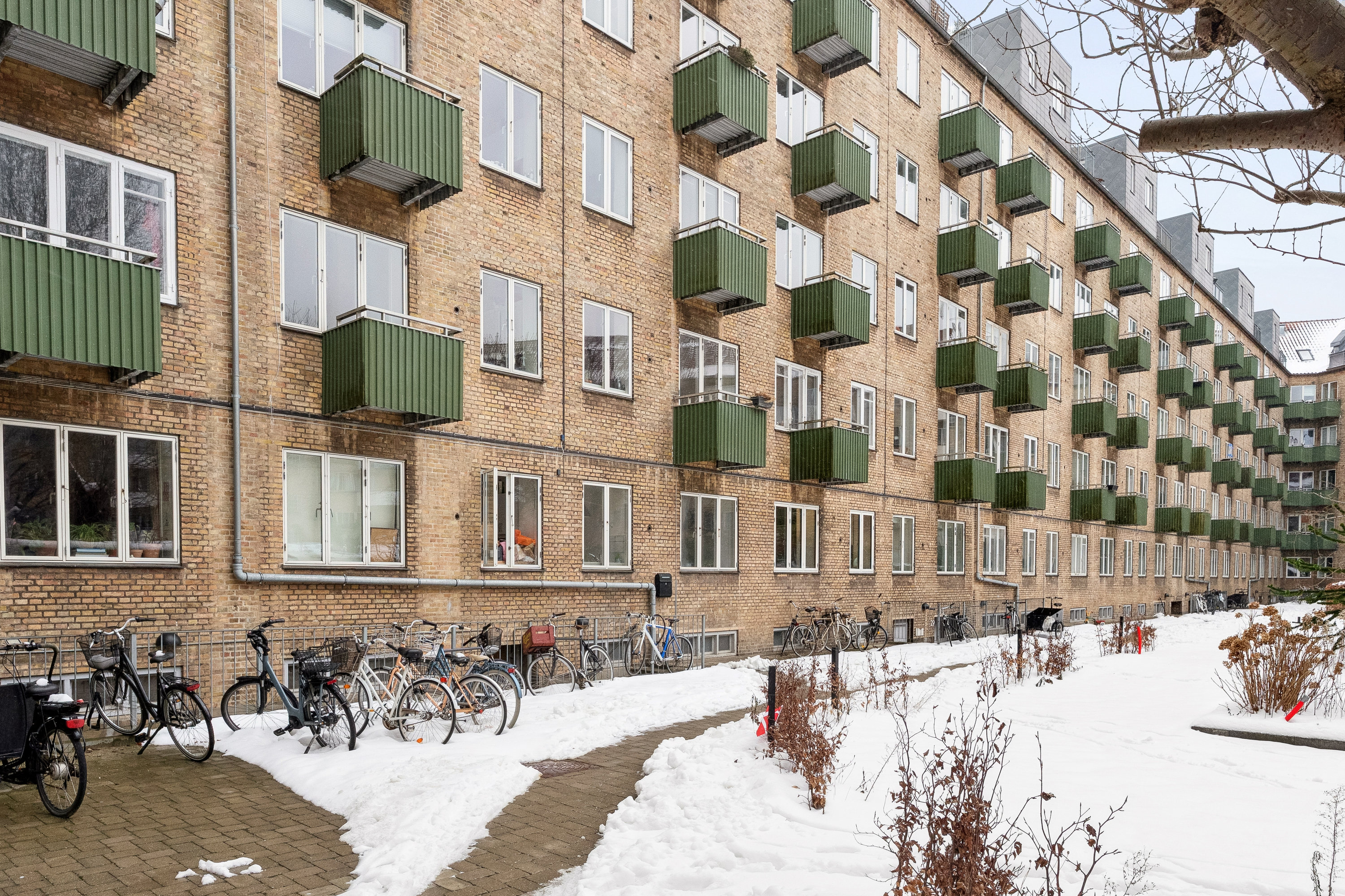 Fremhævet andet billede i fuldskærmstilstand. Billede af Ourøgade 31, 1. tv., 2100 København Ø