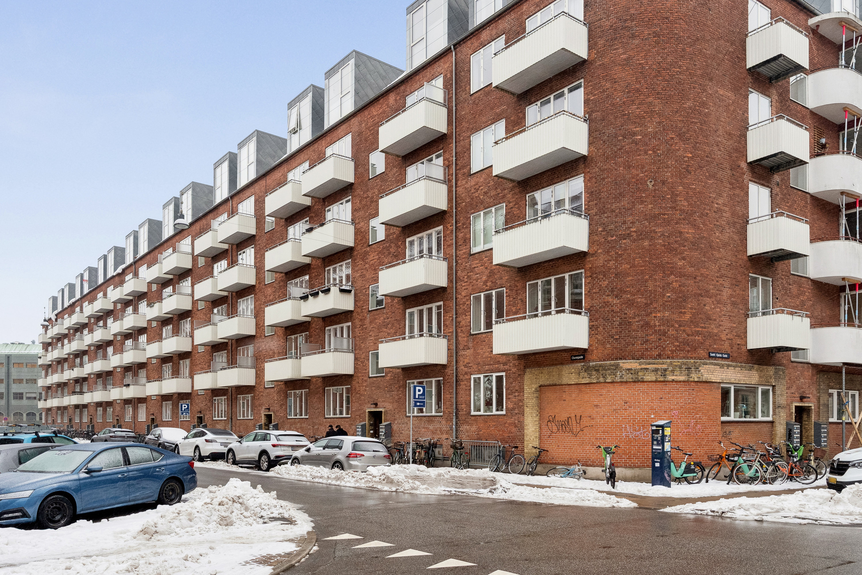 Fremhævet andet billede i fuldskærmstilstand. Billede af Ourøgade 31, 1. tv., 2100 København Ø